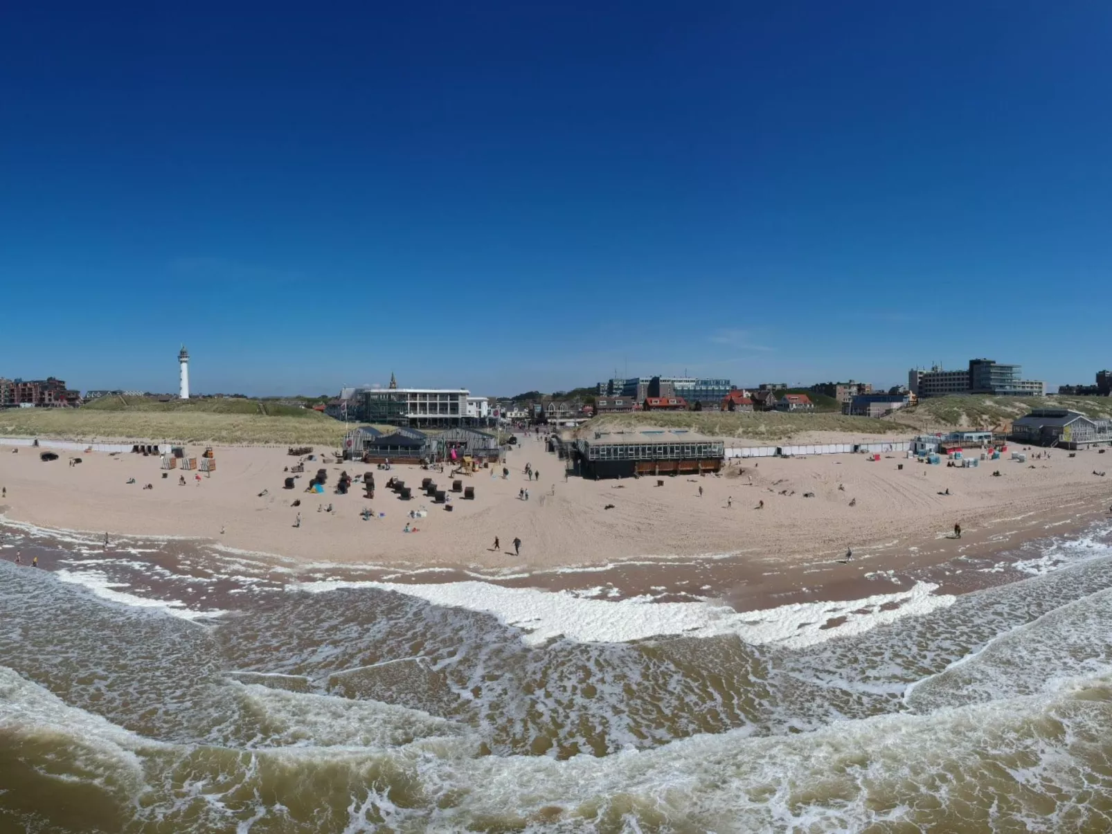 Sommerhaus in ruhiger Lage mit privatem Garten und Terrasse-Buiten