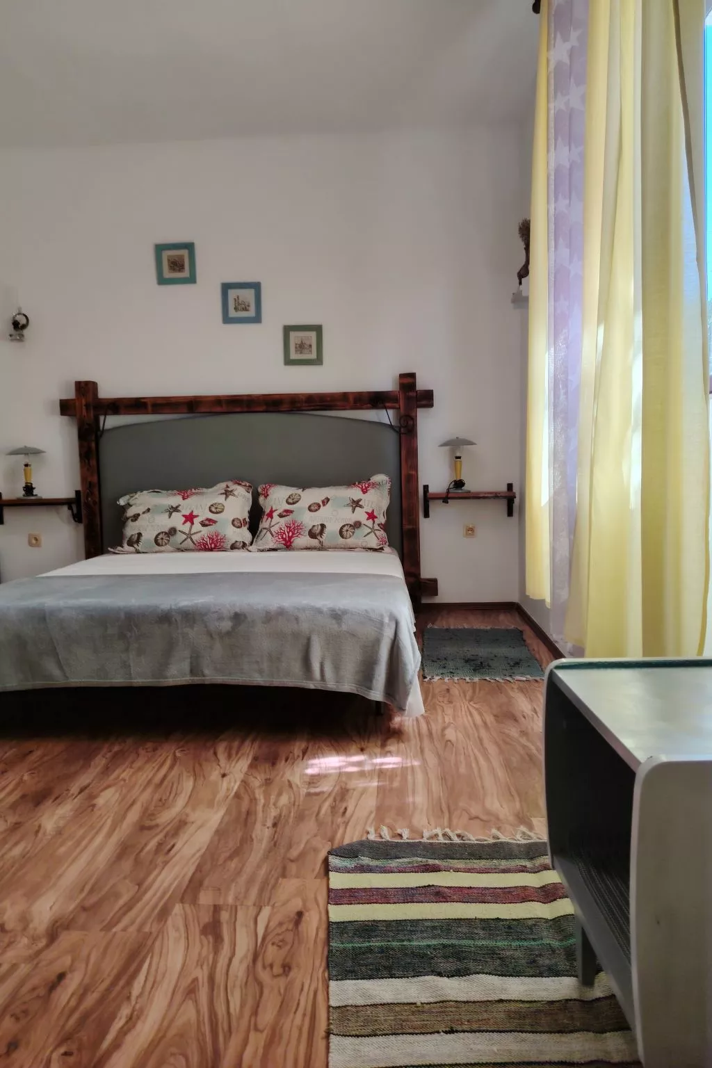 In Vir mit Terrasse und Garten-Binnen