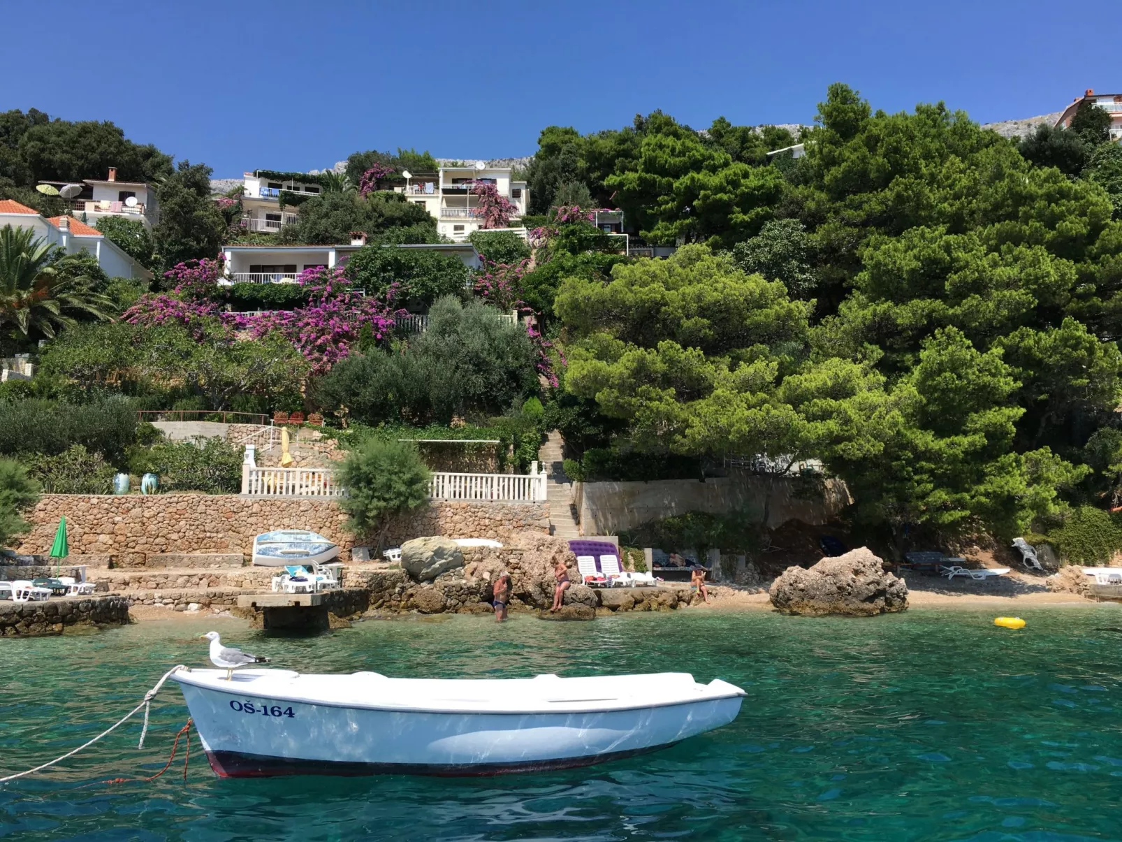 Haus am Wasser mit Blick aufs Wasser-Buiten