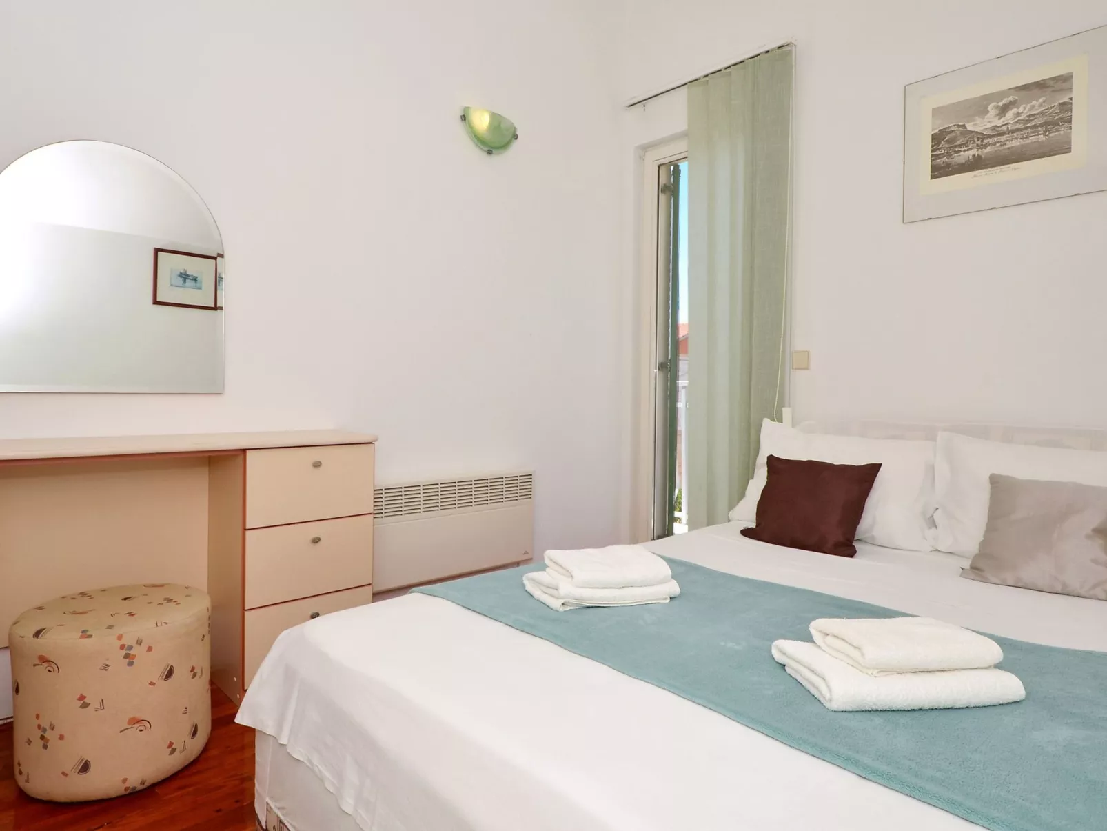 Wohnung "Decor" mit Blick auf das Wasser-Image-tags.info