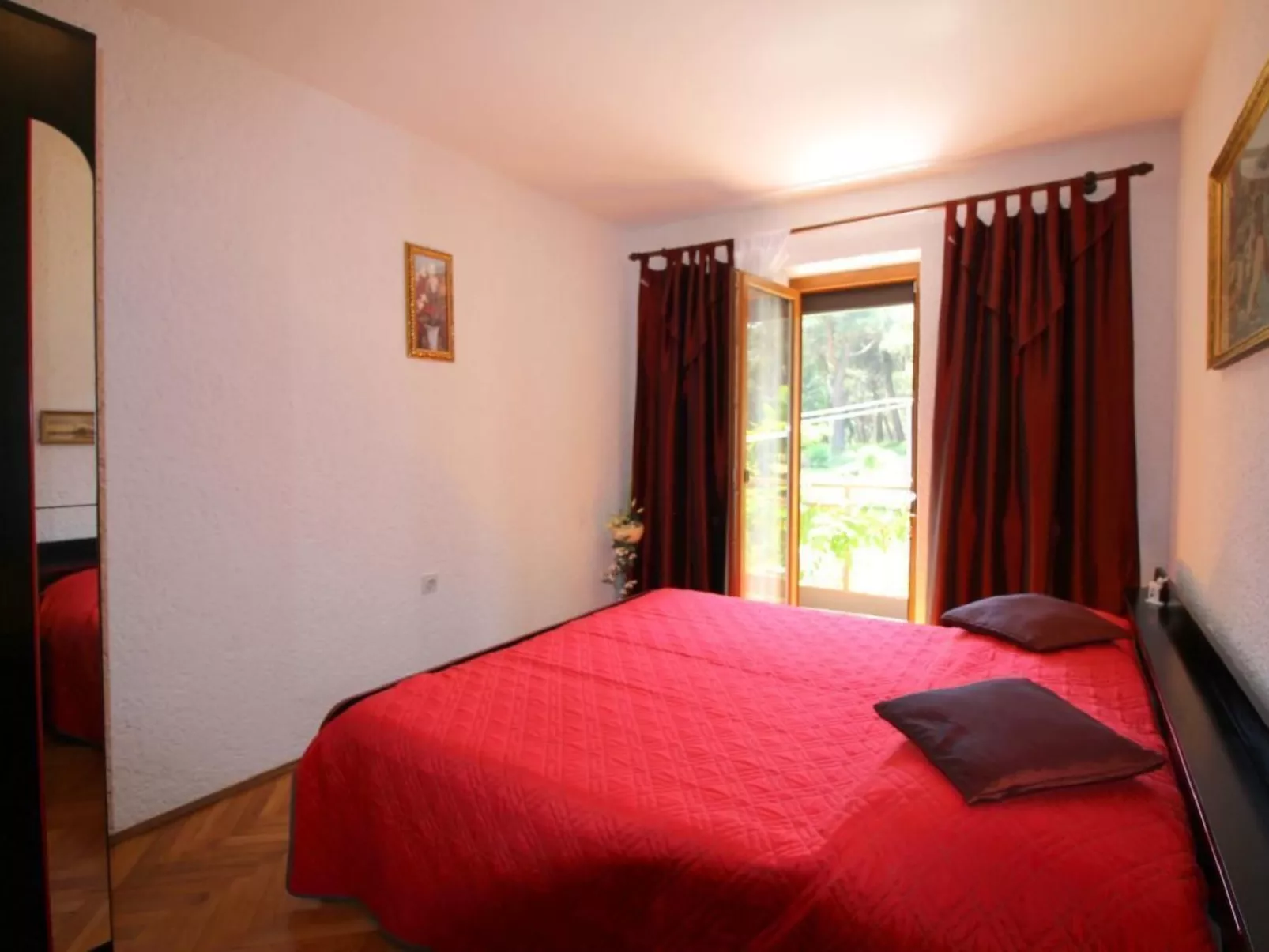 Bella-Image-tags.info