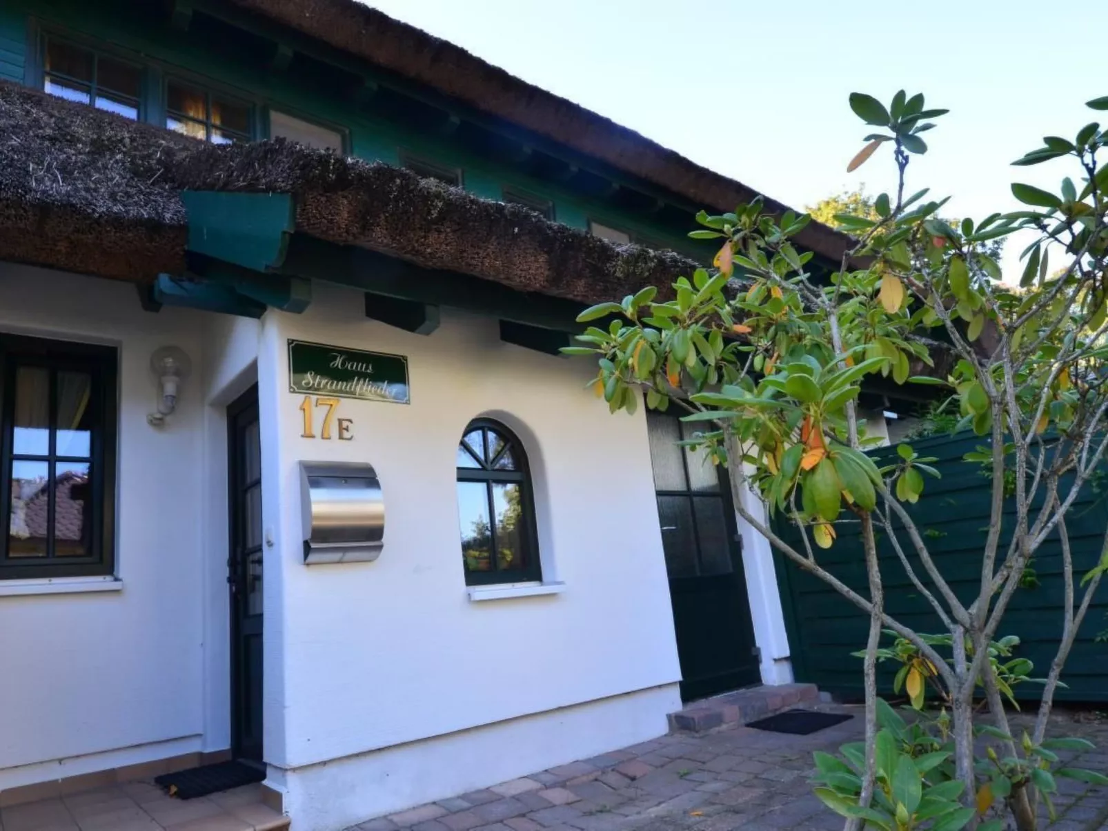 Haus Strandflieder-Buiten