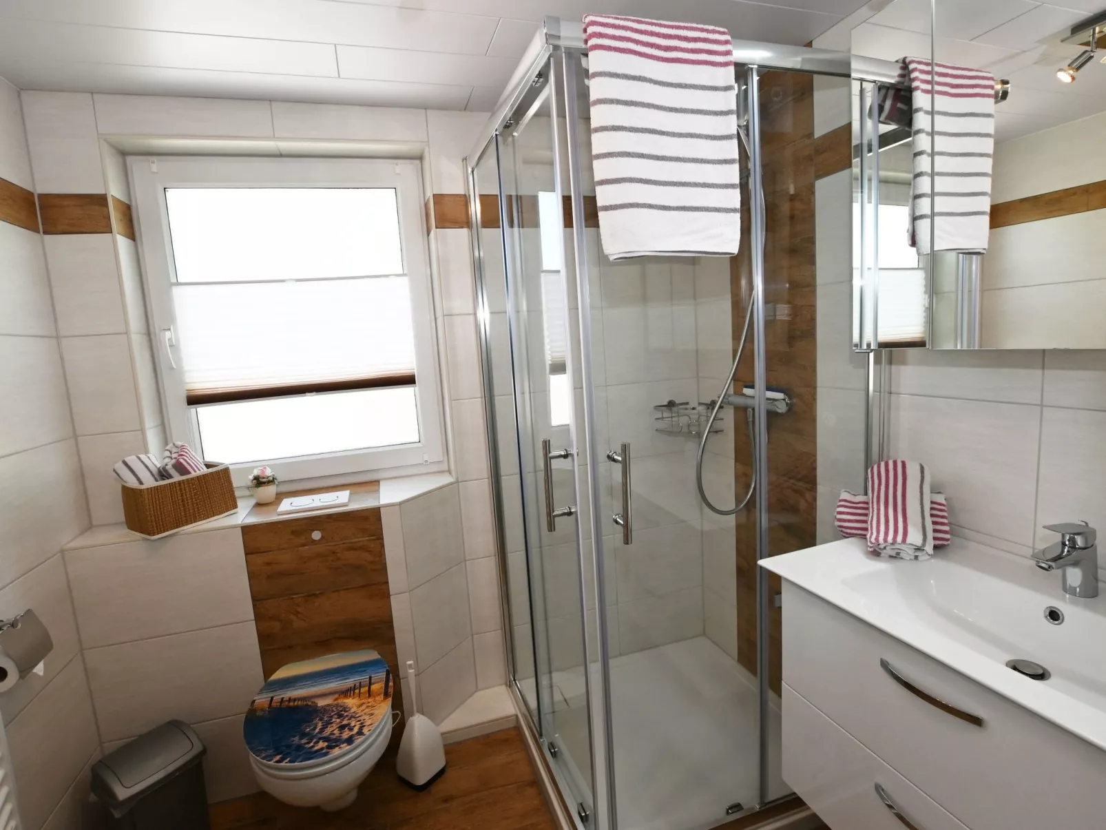 Karin-Image-tags.info