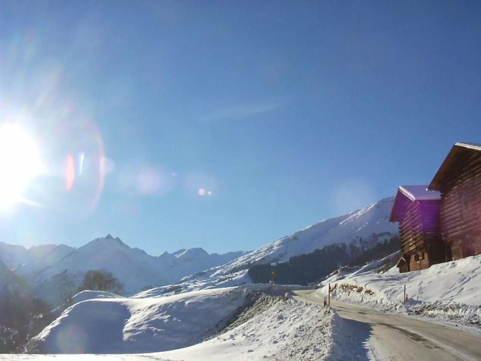 Sonnige Ferienwohnung mit Terrasse,idyllische Lage-Buiten