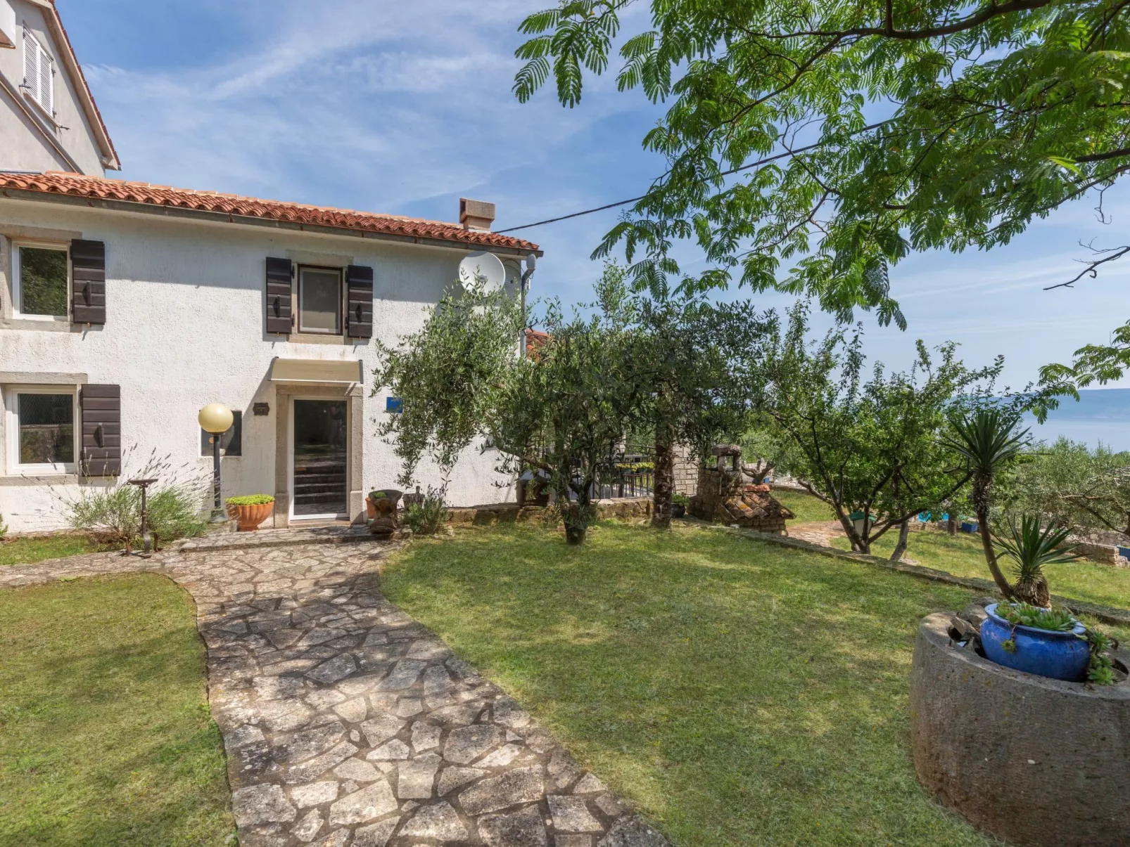 "Istria" mit eigenem Pool-Buiten