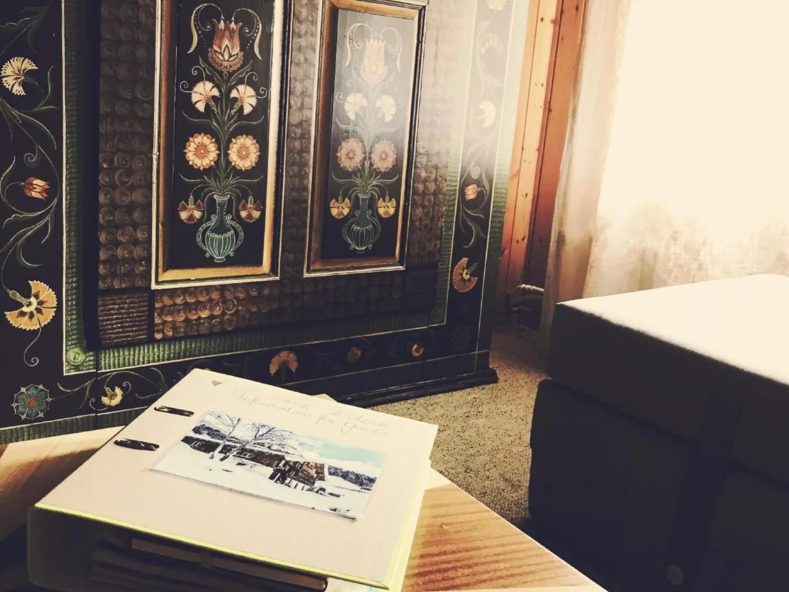 Haus "Nyfeler" Obergeschoss 4-Bettwohnung-Image-tags.info