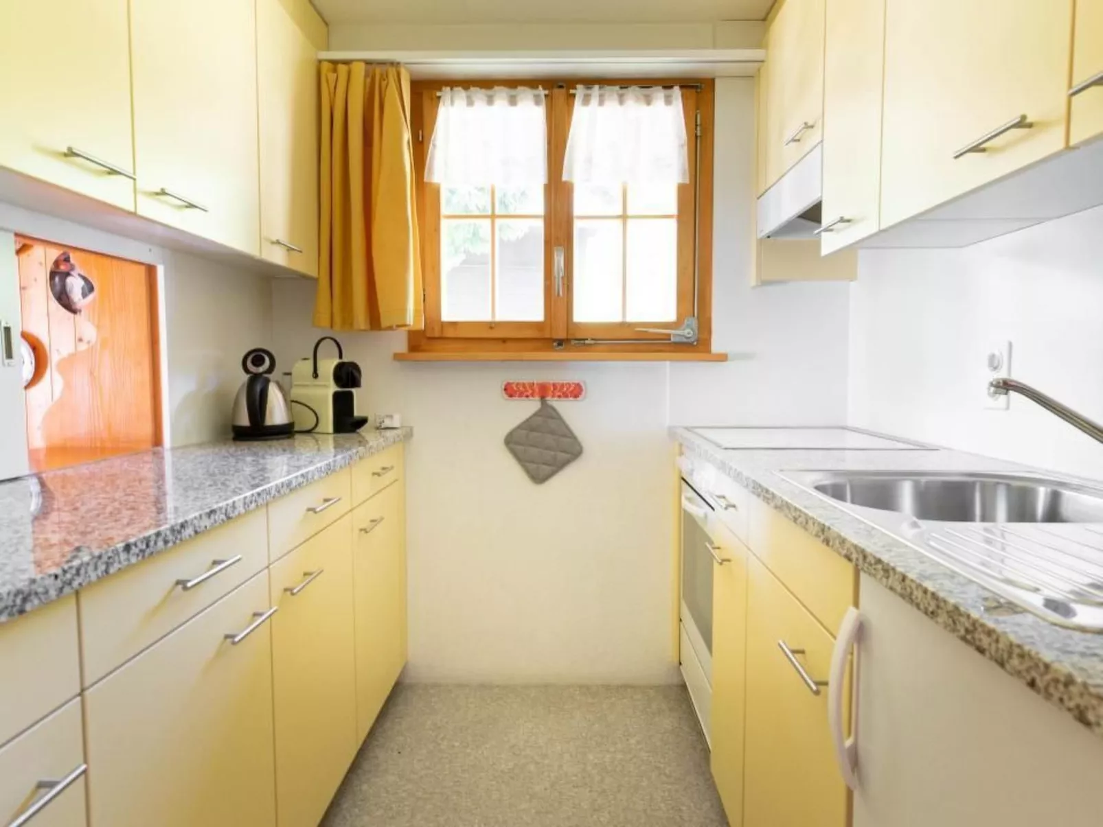 Chalet Tannehüsli-Binnen