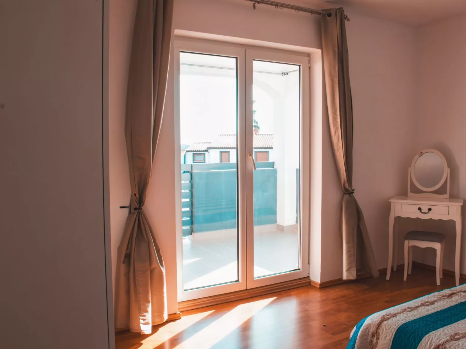 Deh 7, Dorf Štinjan-Binnen