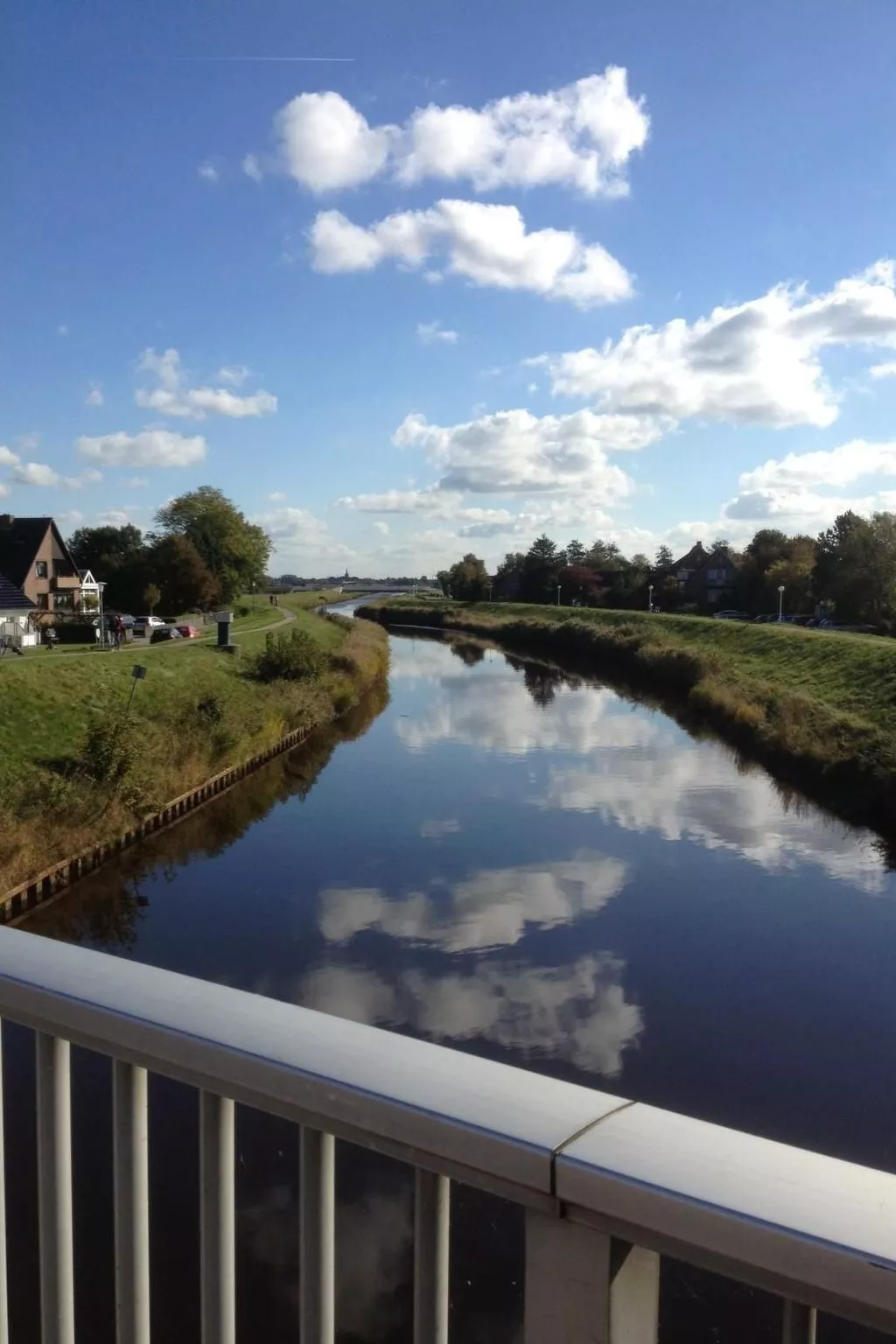 Mit Garten und Terrasse-Buiten