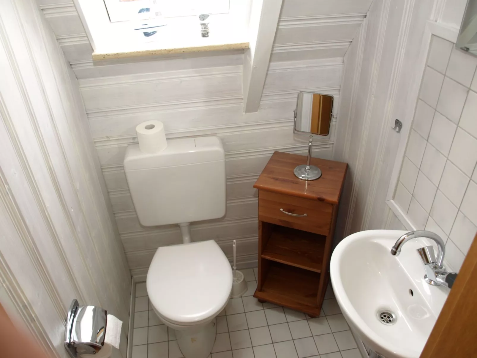 Mit Terrasse, Grill und Garten-Binnen