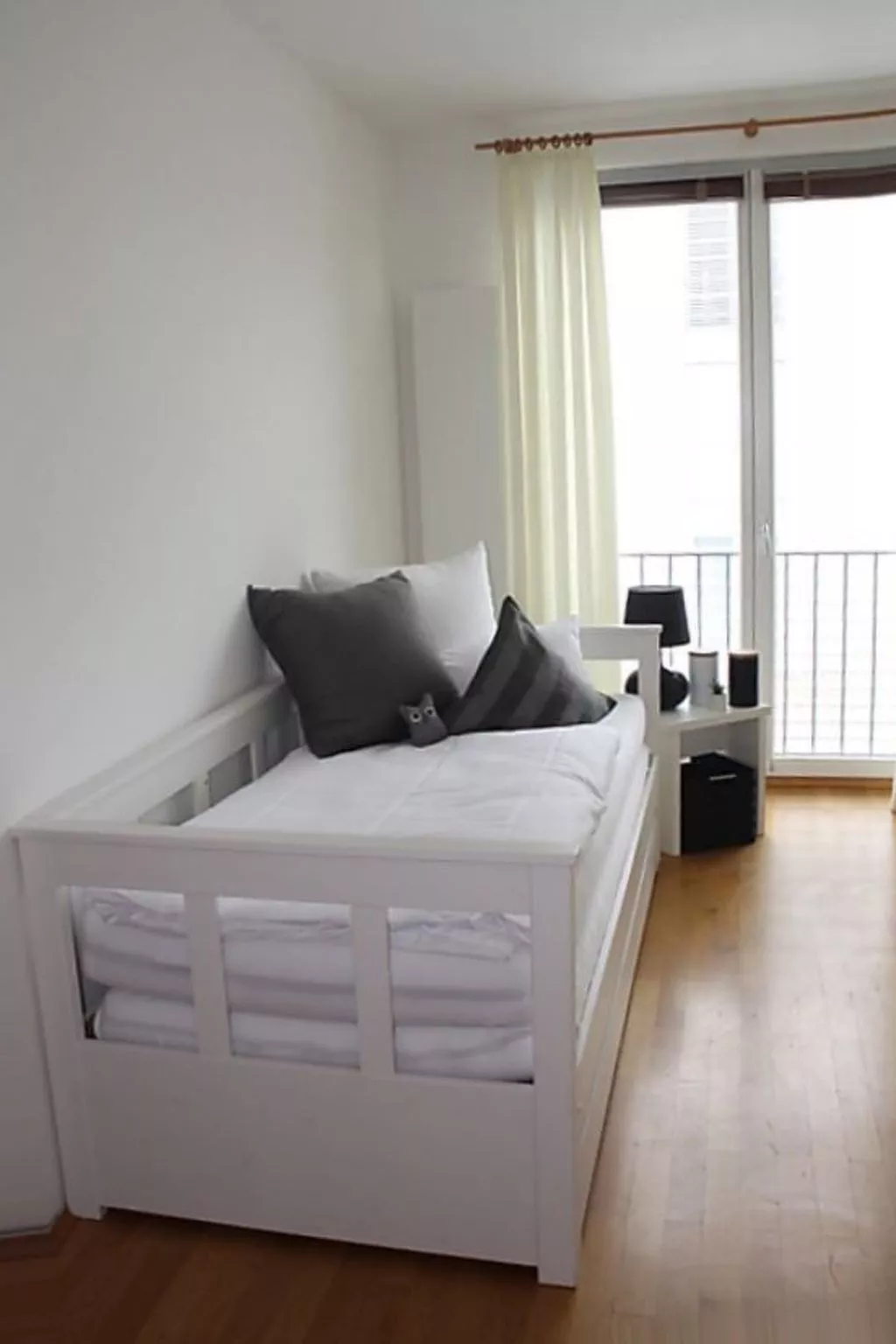 River Residence Regensburg, großzügige Wohnung für bis zu 3 Personen-Binnen