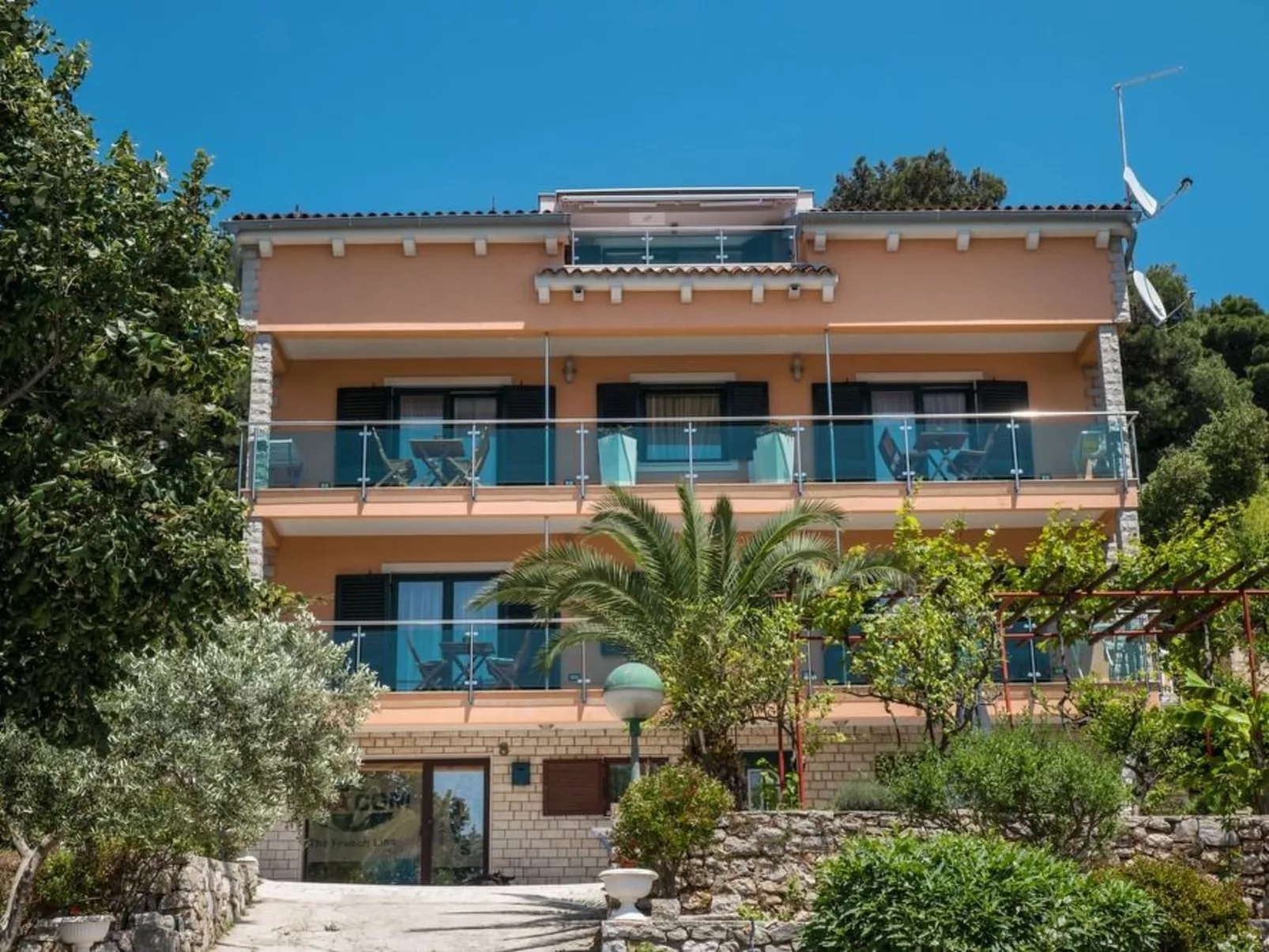 Villa Magnolia - Apartment Gardenia-Image-tags.info