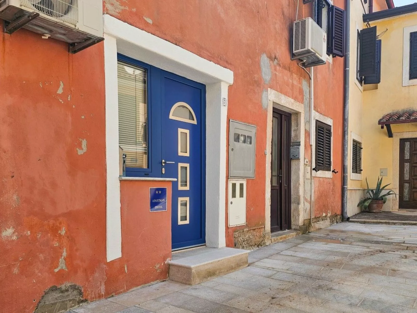 Für 3 Personen ca. 20 m&sup2; in Novigrad, Adriaküste Kroatien (Westküste von I-Image-tags.info