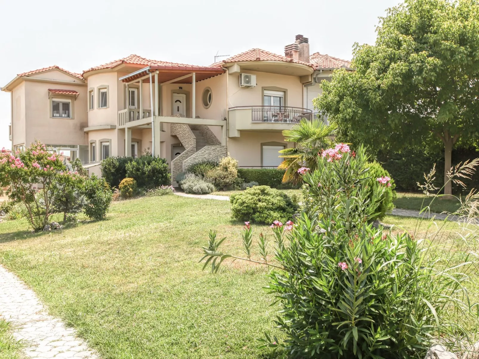 Meteora's Secret Garden House#1-Image-tags.info