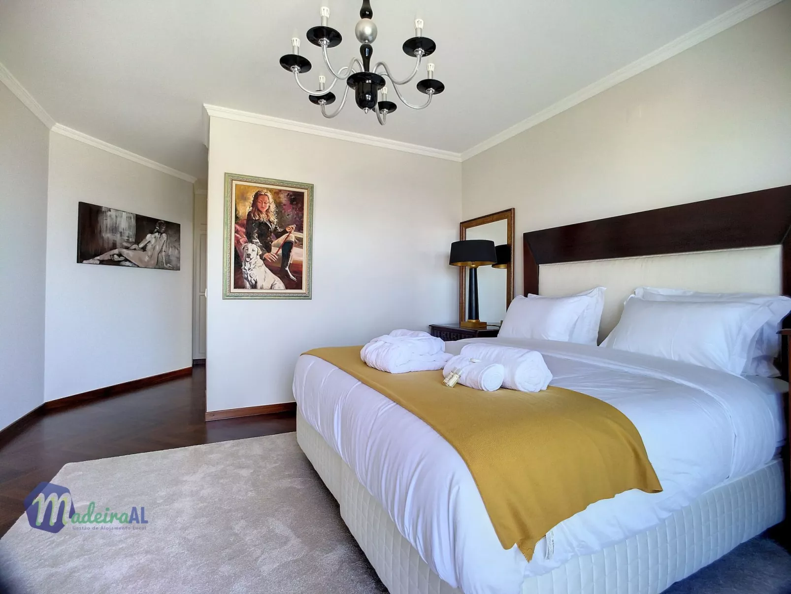 PEARLS BEACH VILLA-Binnen