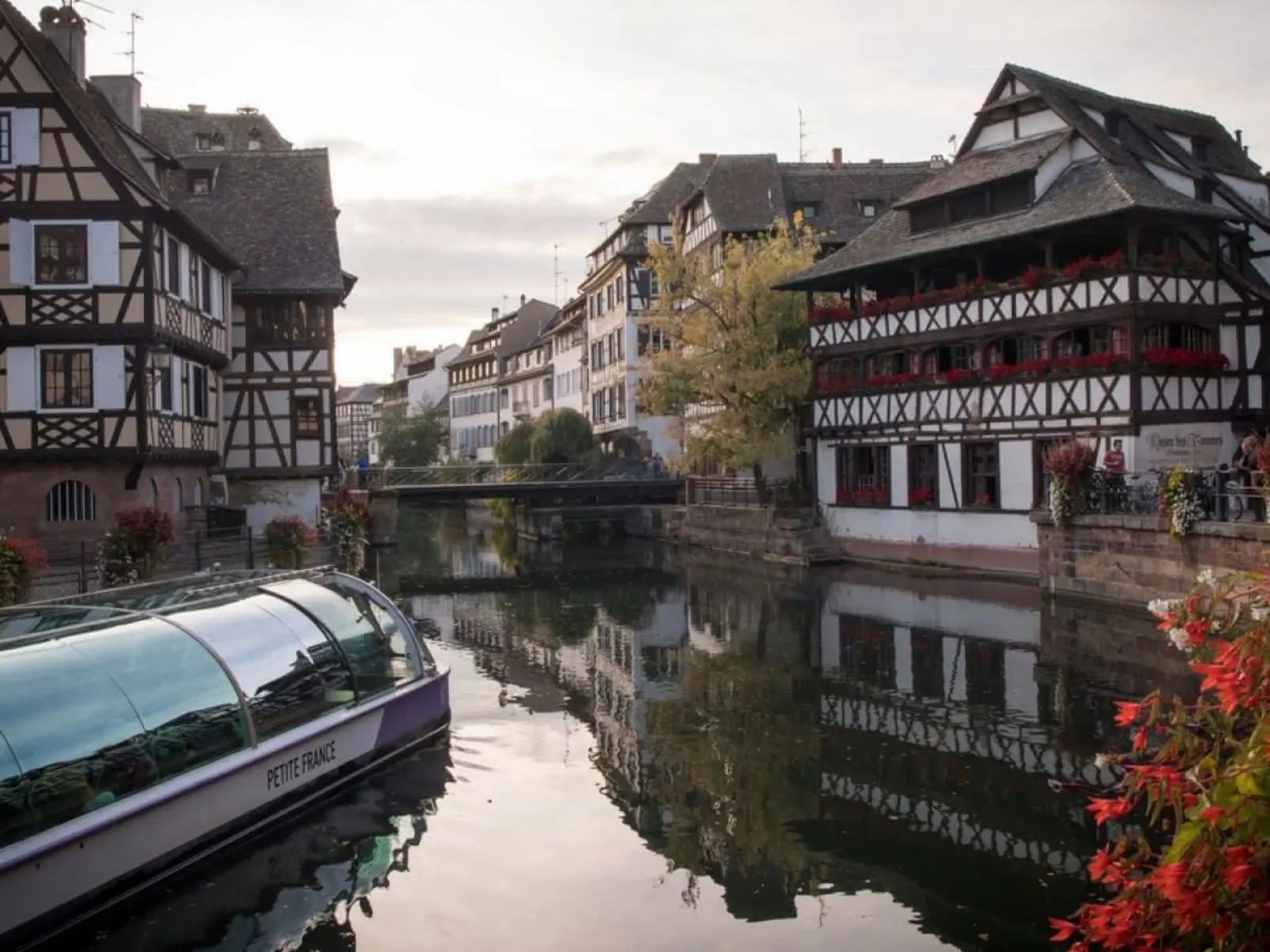 Wohnung "Terre d'Hélène" und Garten-Buiten