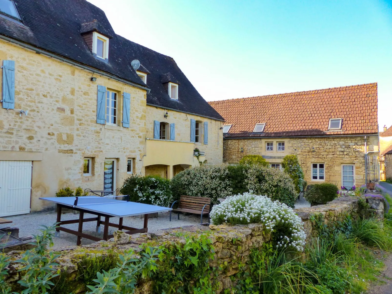 Les Milandes in Sainte-Mondane-Buiten