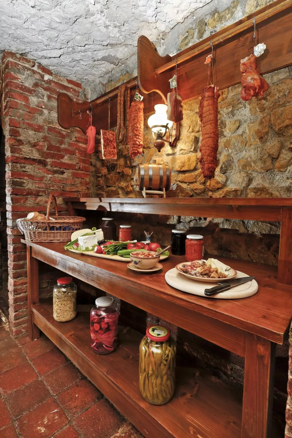 Kürzlich in eine Ferienvilla konvertiertes (2010), umfriedetes Haus aus der Sac-Binnen