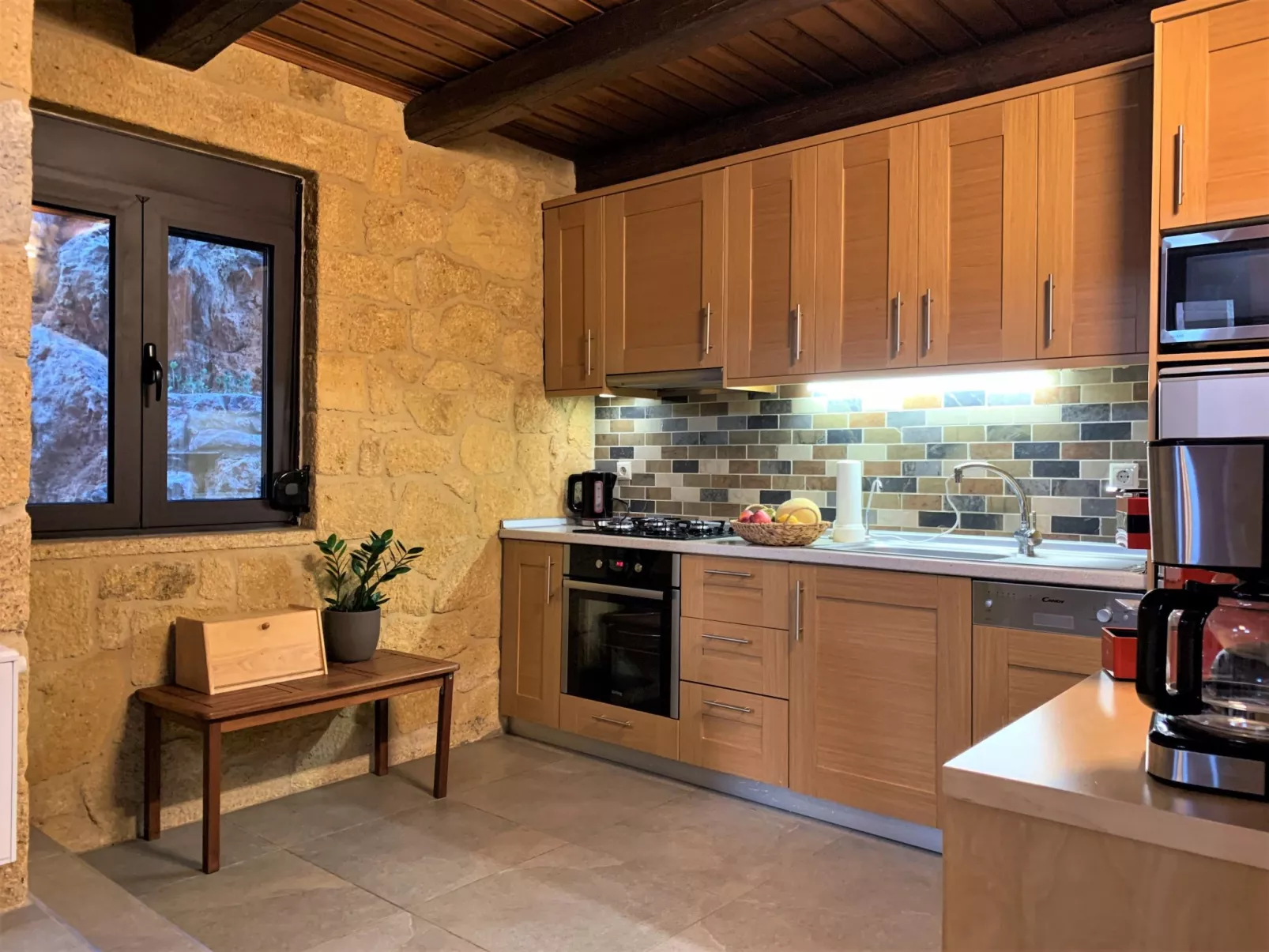 Geräumige Villa mit Pool nur 12km vom Strand entfernt-Binnen