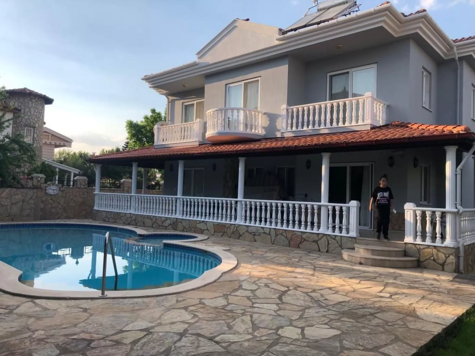 Mit Garten, Grill und Terrasse-Buiten