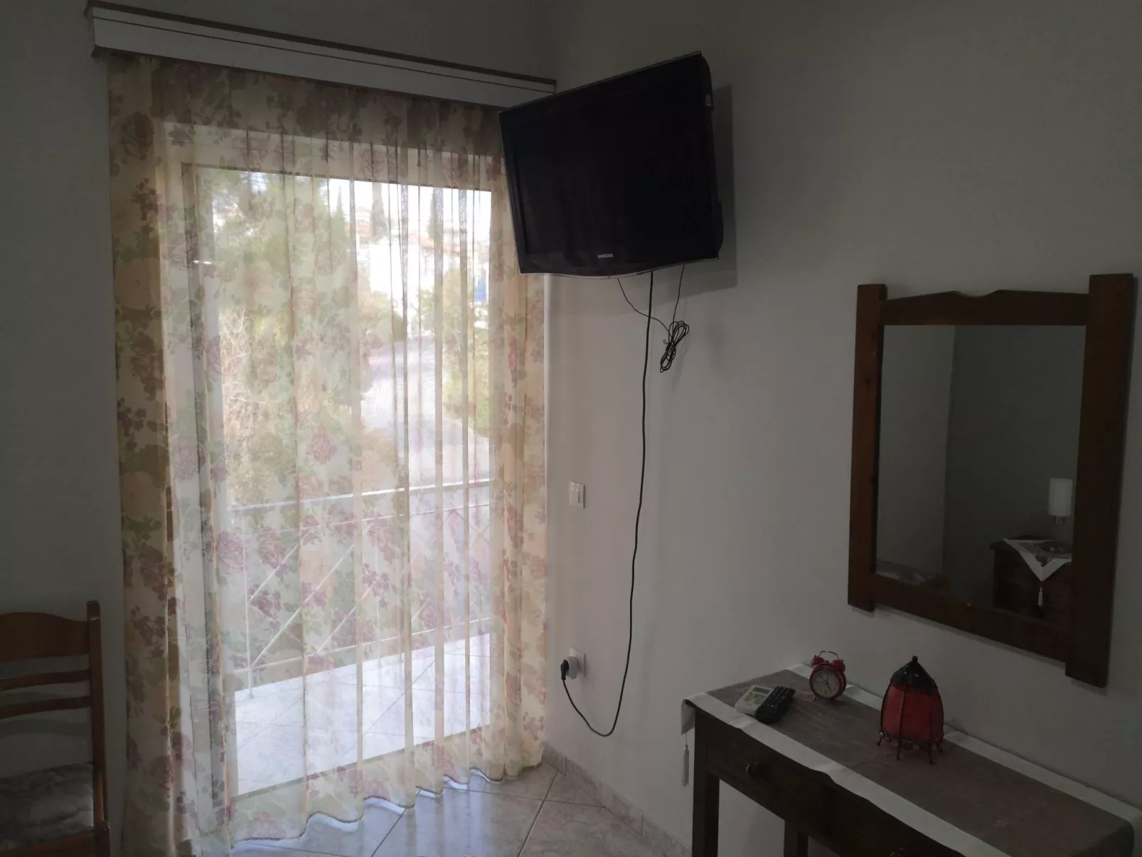 Mit Blick auf das Wasser-Binnen