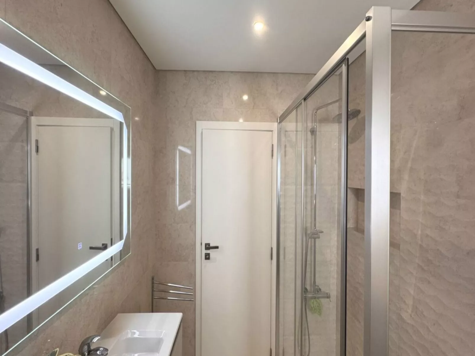 Strandhaus -Salzwasserpool, Geheizt Bedeckt-Binnen