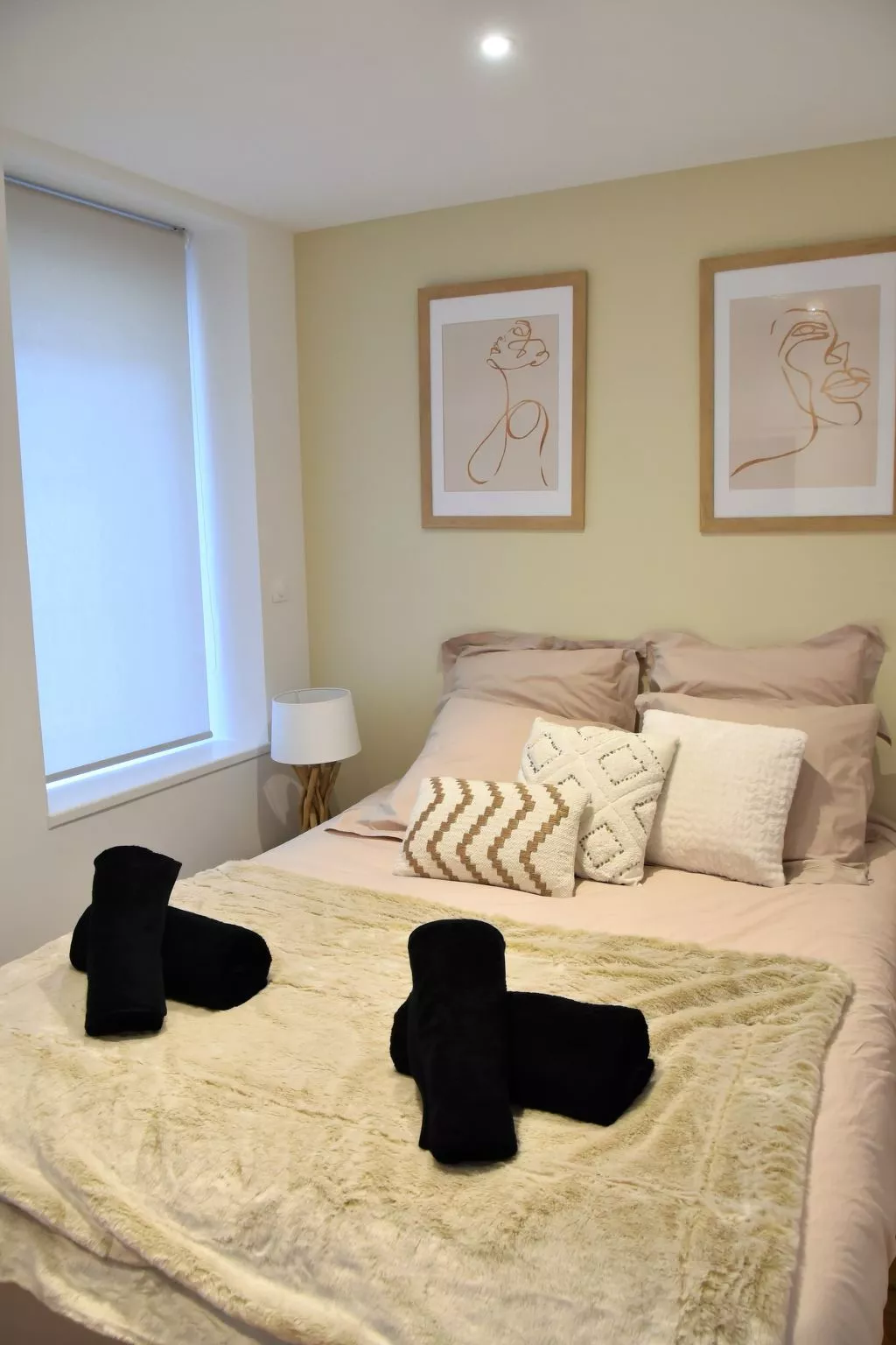 "La Maison du Quai" (Das Haus am Kai)-Binnen