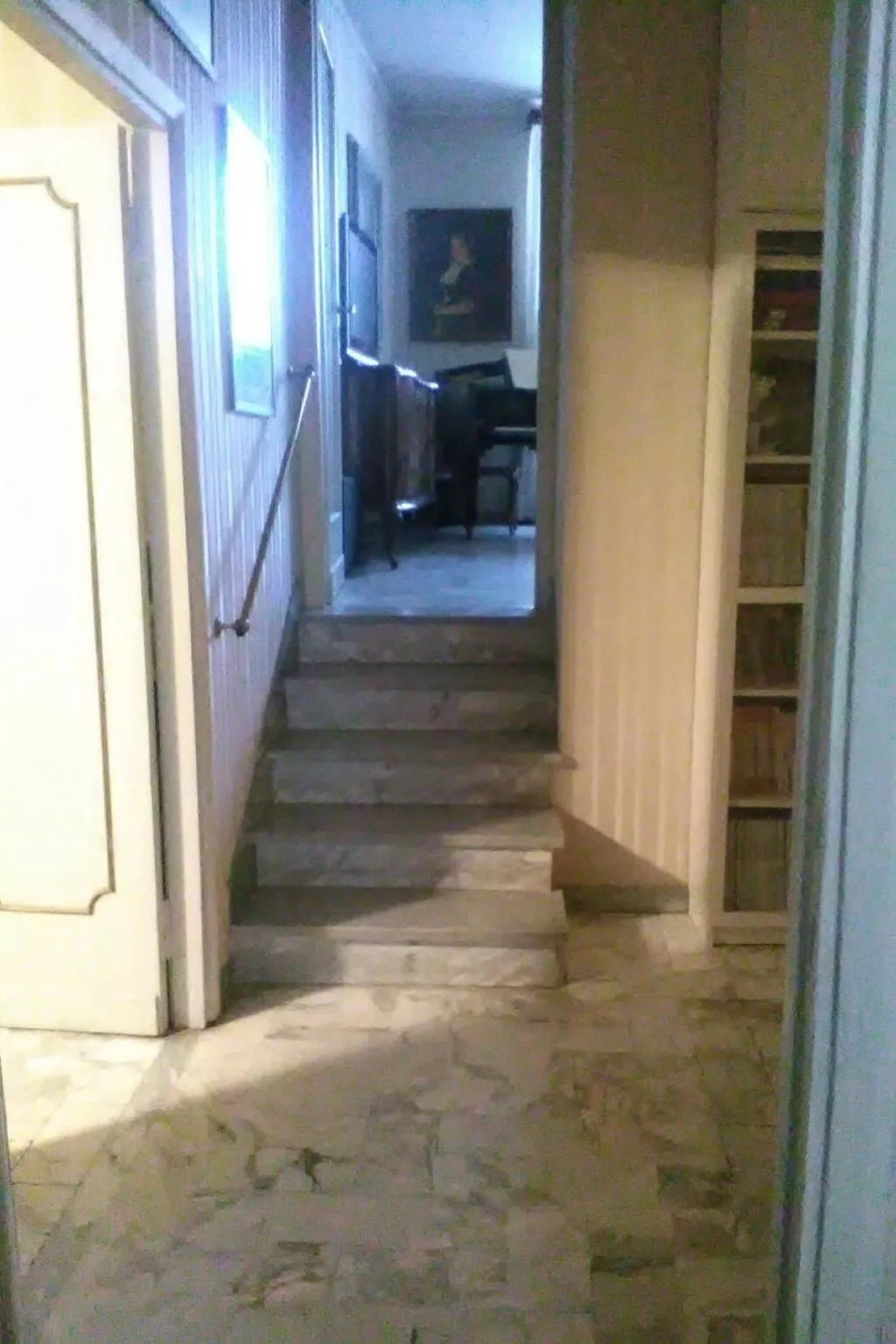 Nahe Rom mit Terrasse und einem Flügel-Binnen