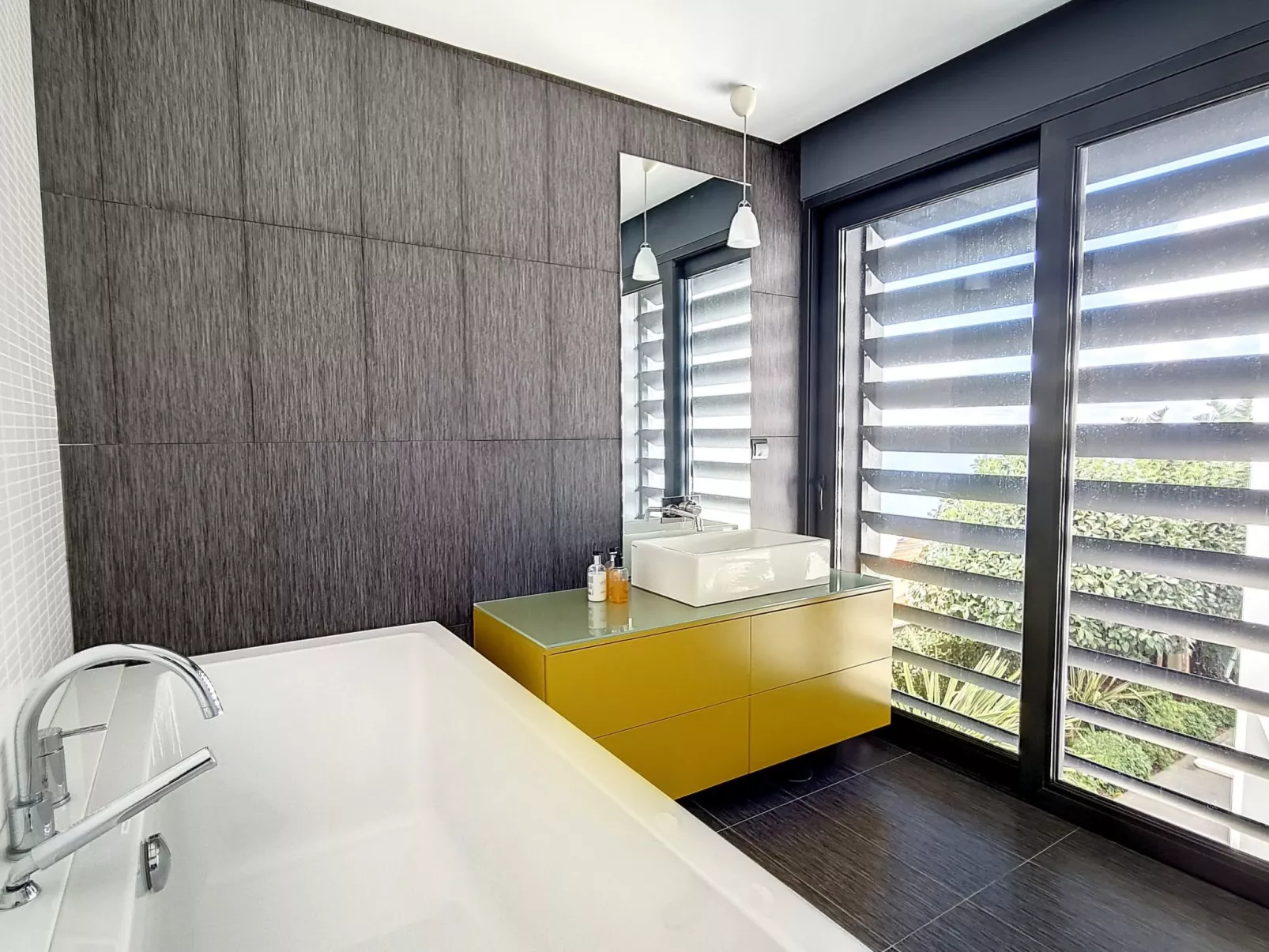 VILLA BONSAI-Image-tags.info