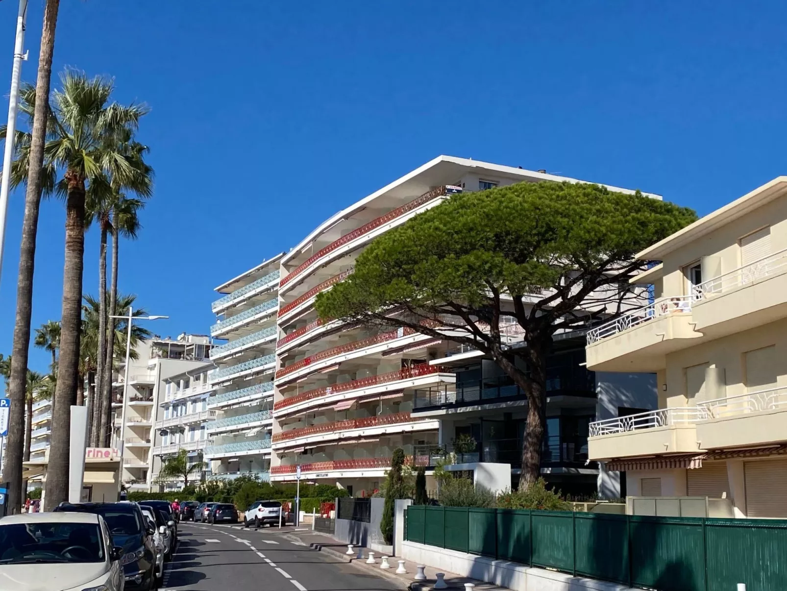 Studio-Apartment mit Blick auf das Wasser-Image-tags.info