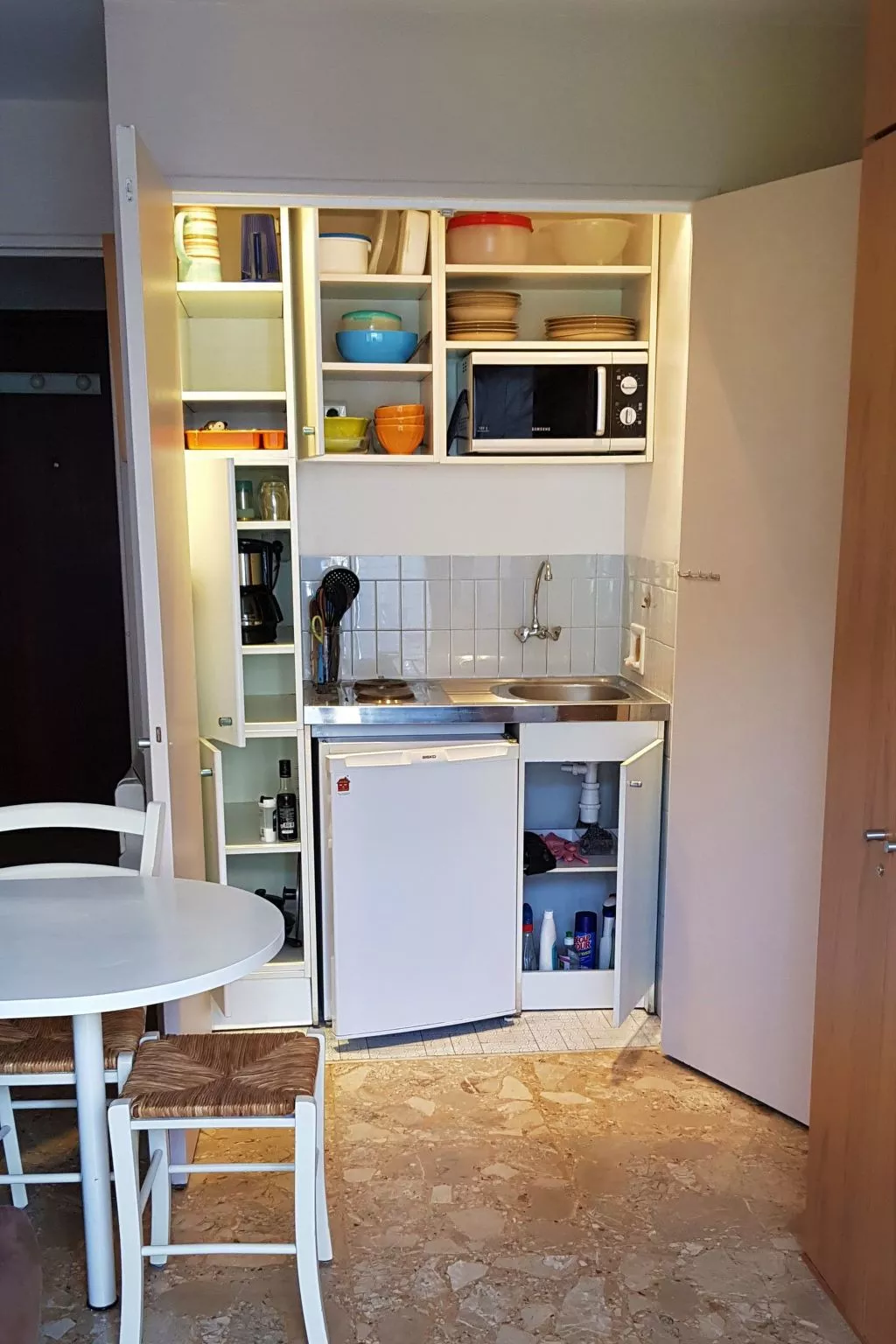 Studio "Observatoire" möbliert 20m2 mit Balkon 2m2-Image-tags.info