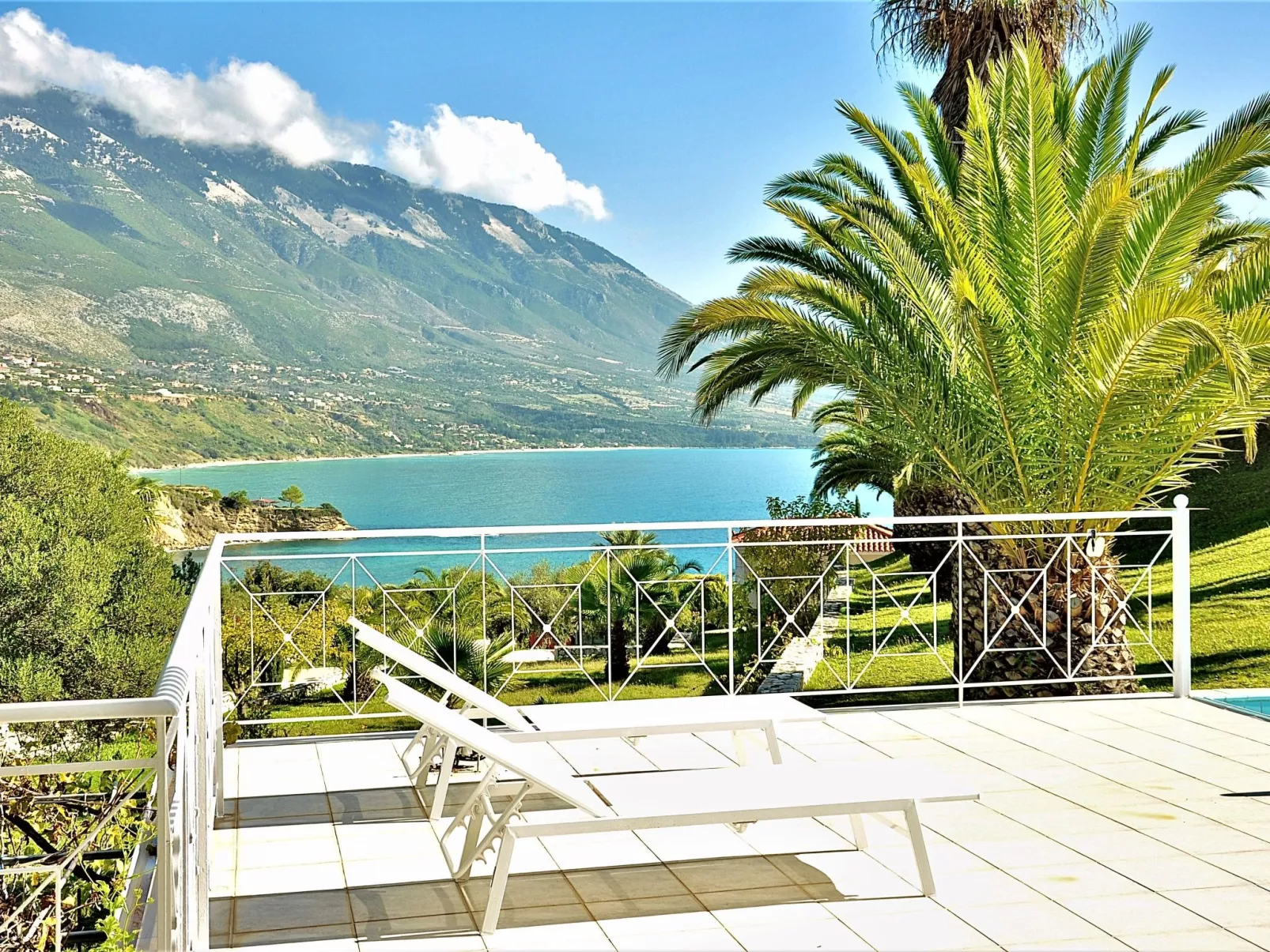 "Sea Wave Villa"-Buiten