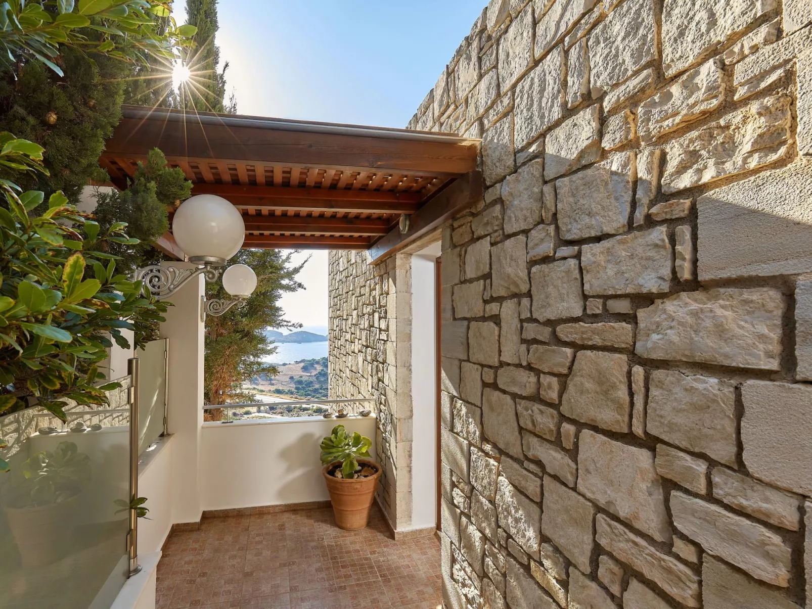 In Geropotamos mit Sonnenterrasse-Buiten