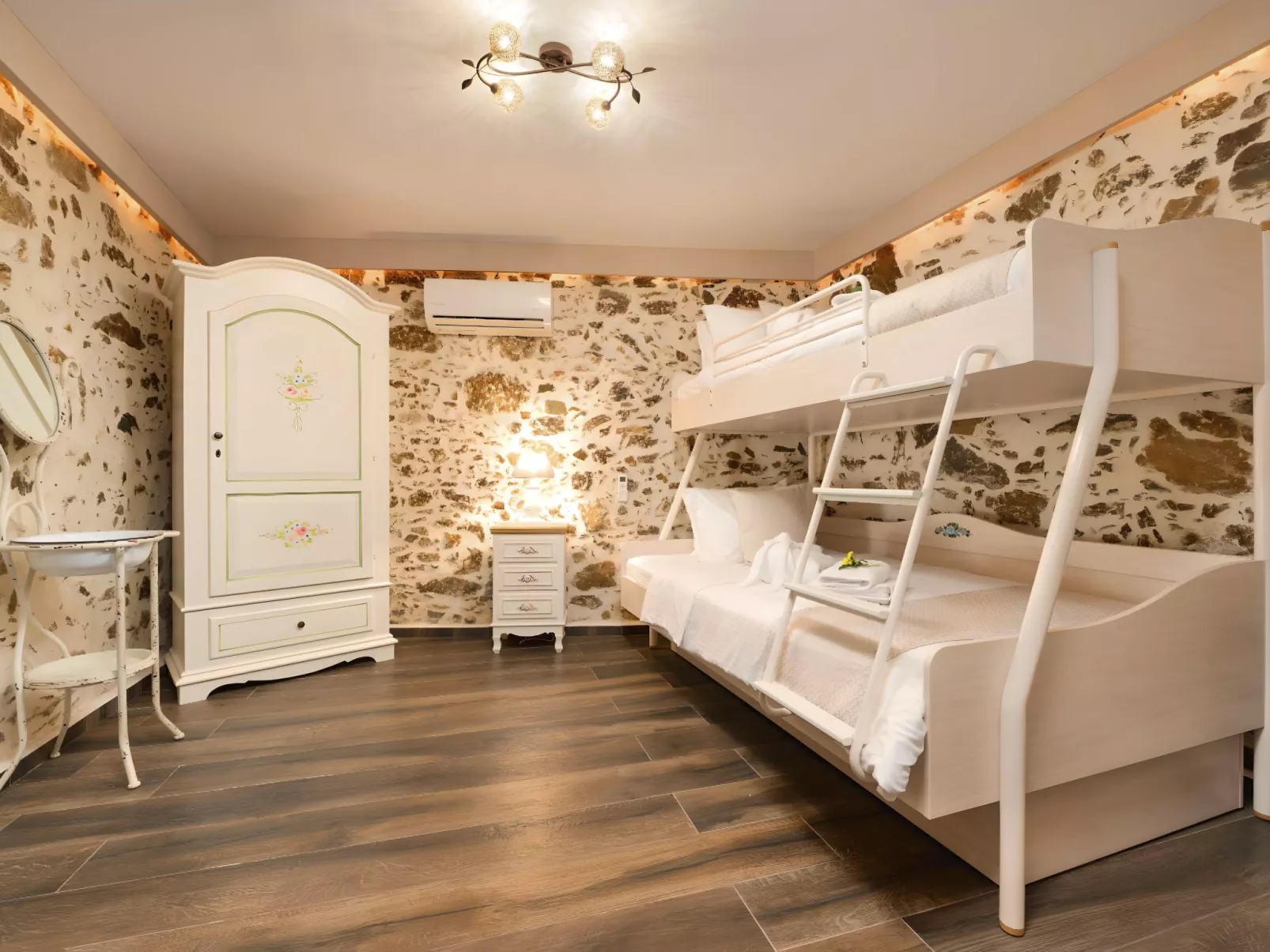 Petralis Luxus Villa Pool Whirlpool-Binnen