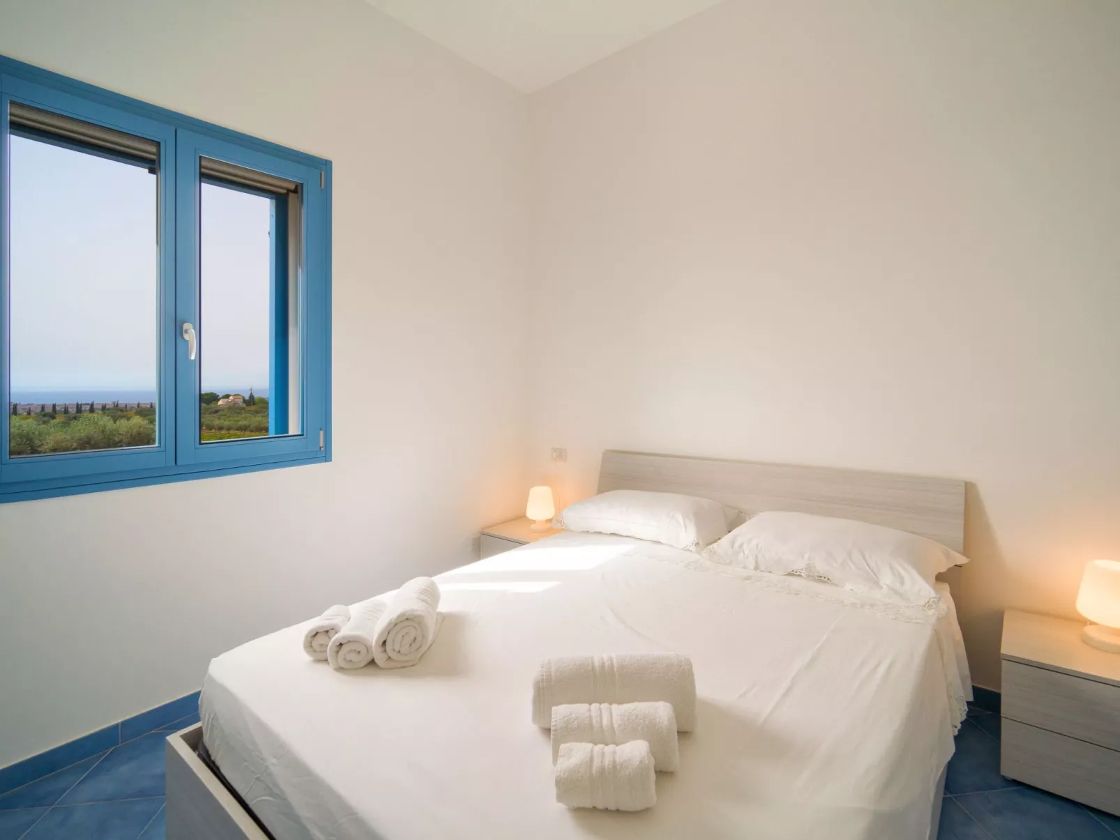 Zwei Einheiten, Luxus, Schwimmbad, Gemüsegarten-Binnen