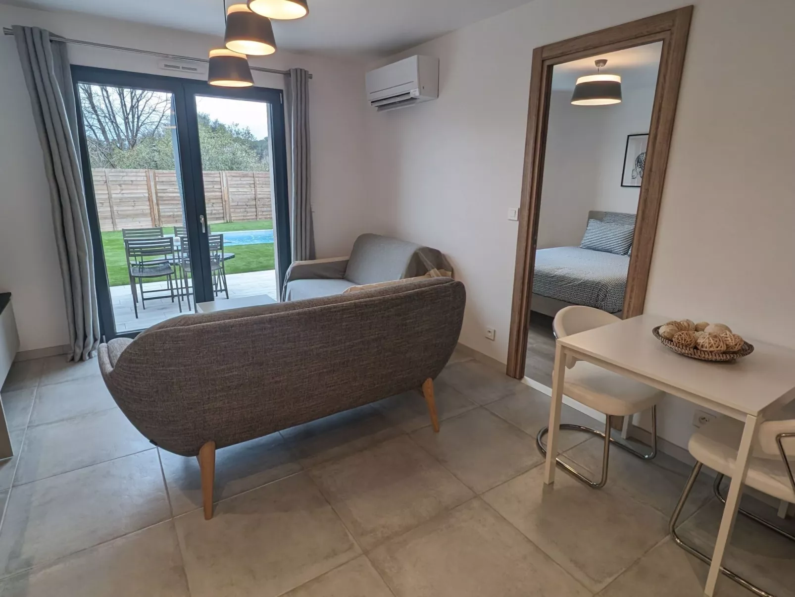 Luxuriöse Wohnung mit beheiztem Pool und private-Image-tags.info