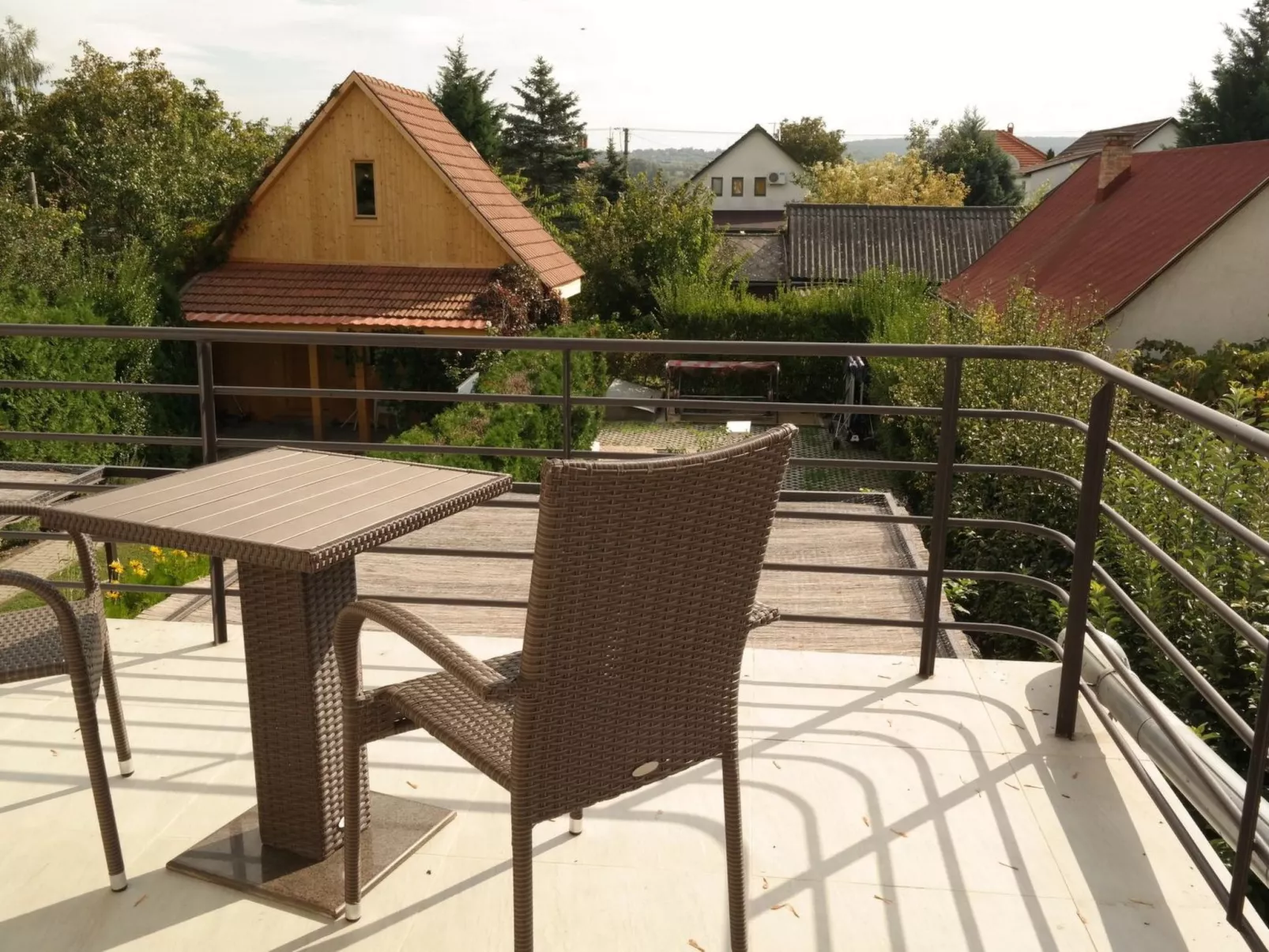 Doppelhaushälfte für sechs Personen mit Garten-Buiten