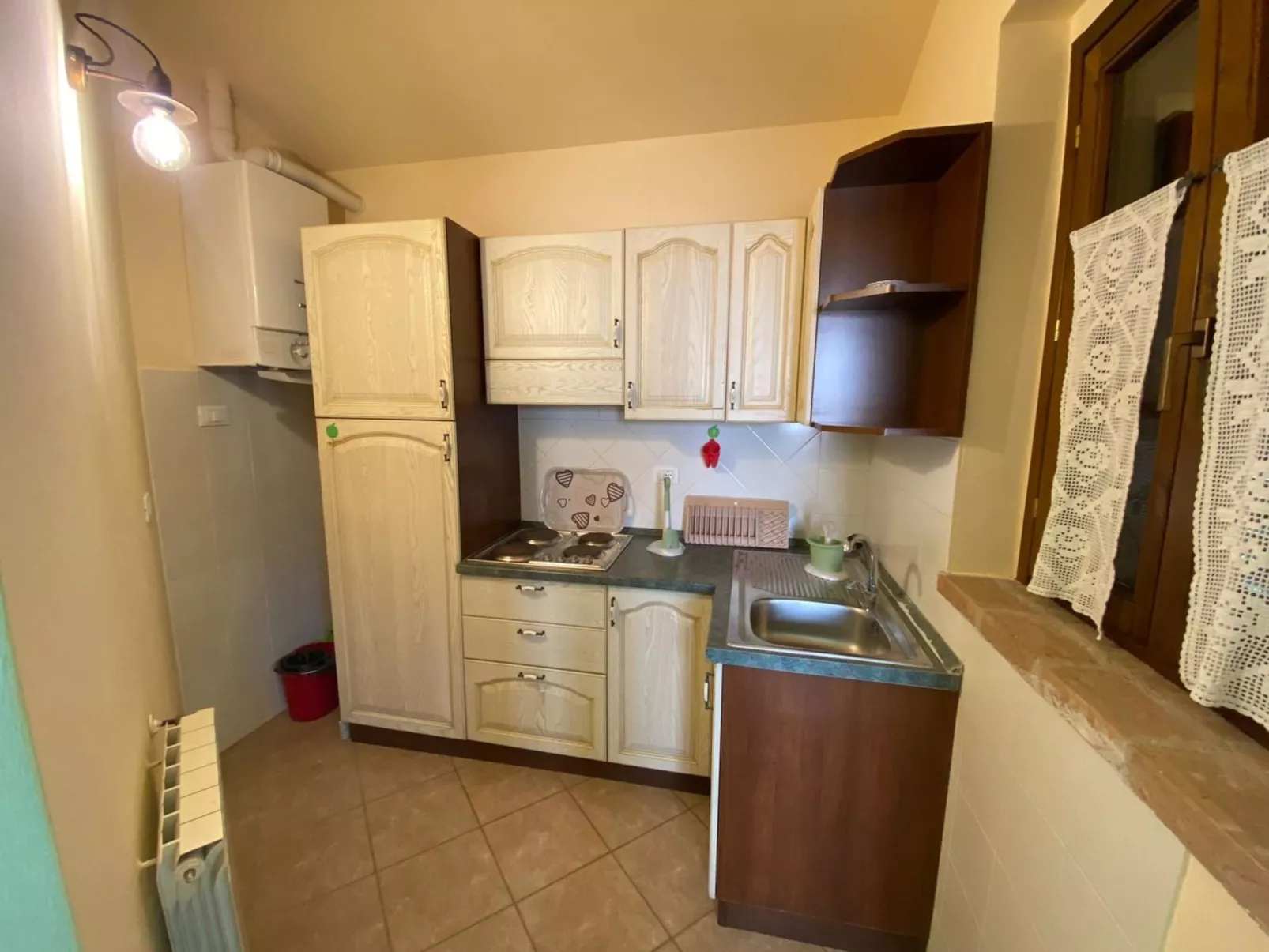 Mit Gemeinschaftspool-Binnen