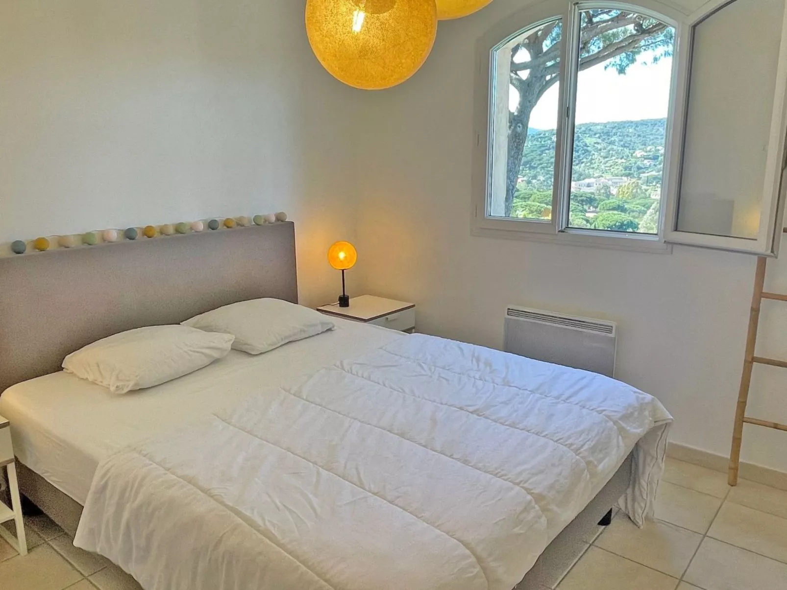 Villa Clair de Lune - Privates Schwimmbad - Jacuzzi-Binnen