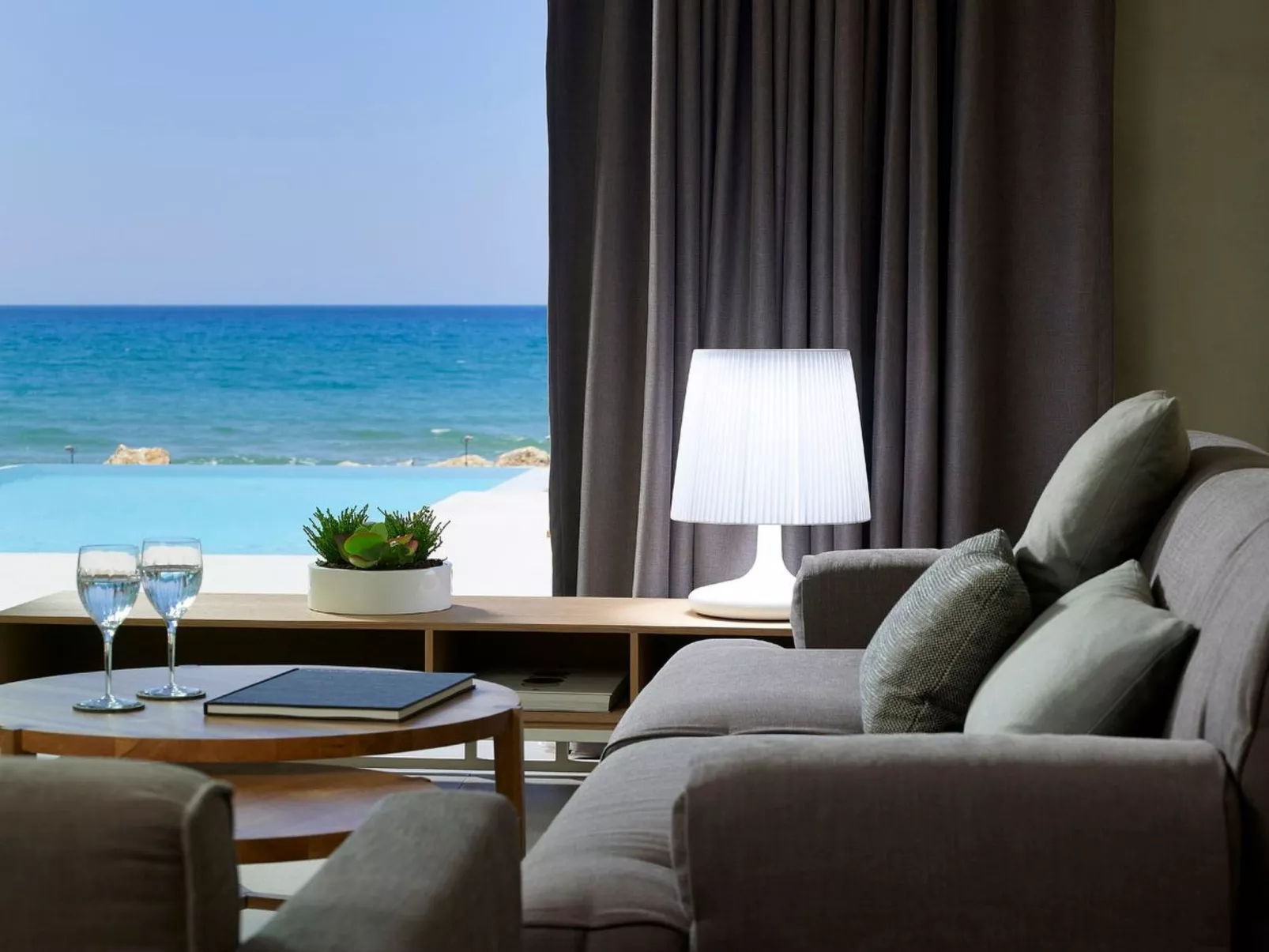 Villa am Strand von Ammos-Image-tags.info