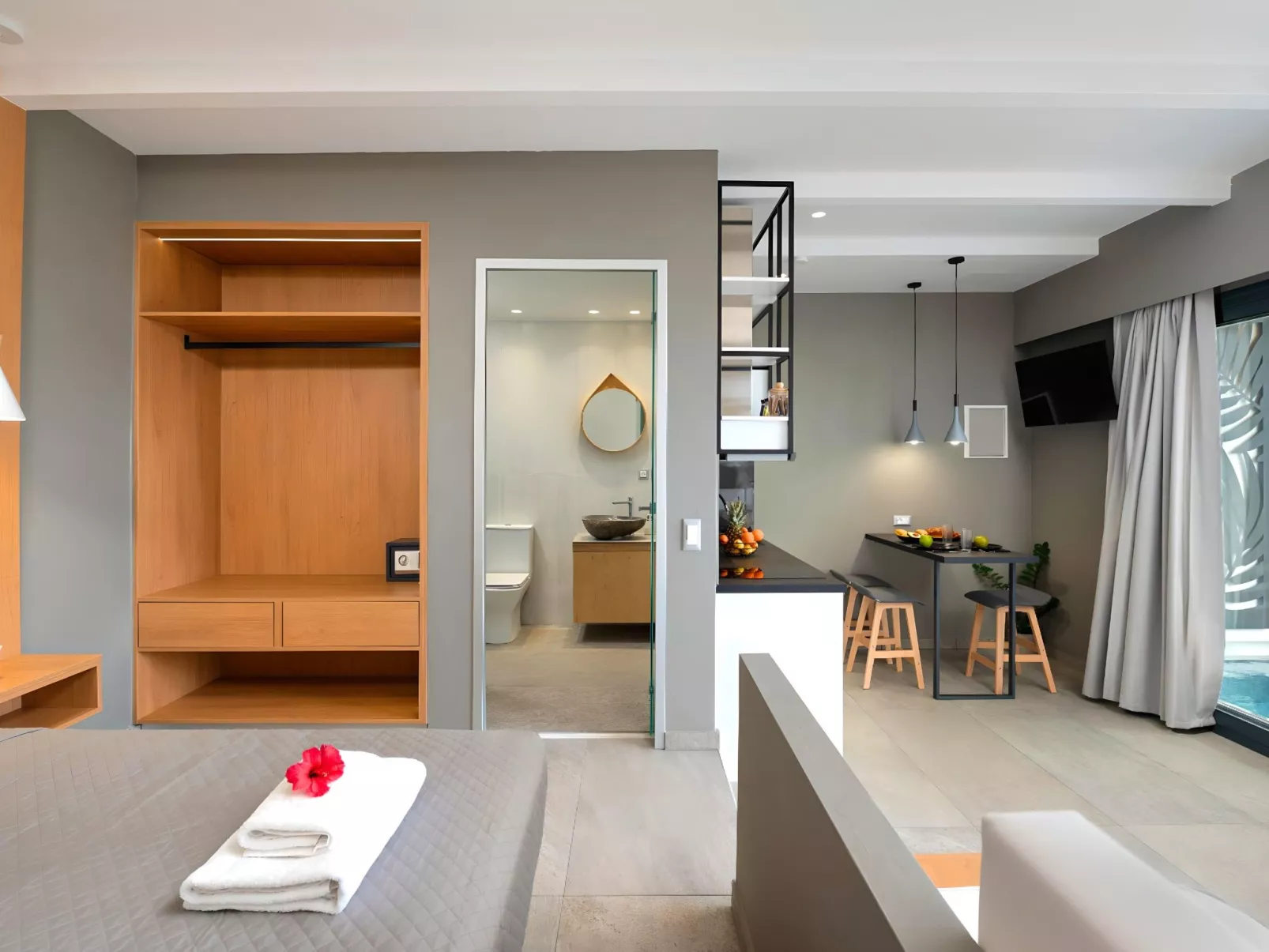 Canes Suites Privater Pool-Binnen