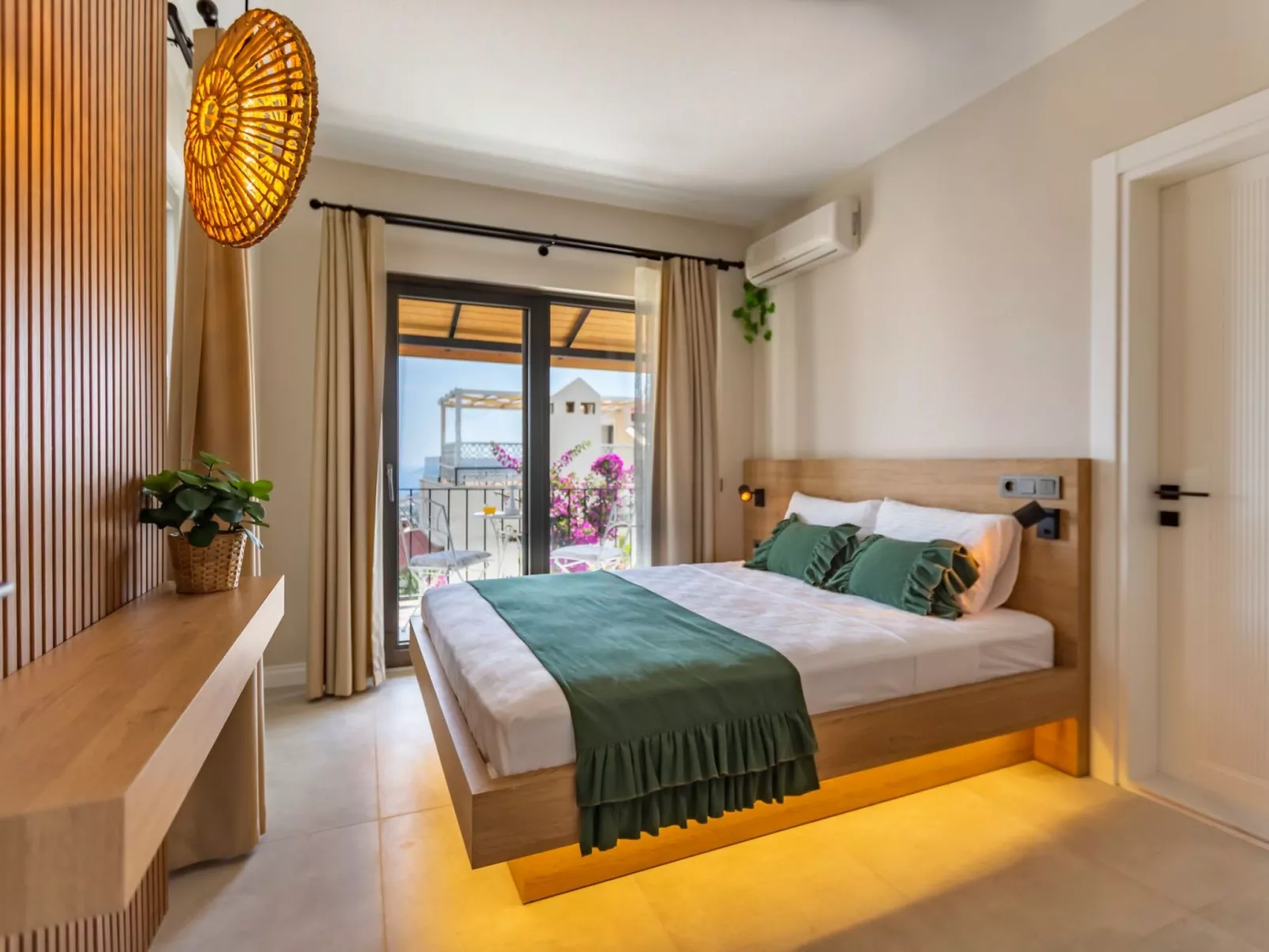 Moderne Villa "Verde Kalkan" mit großem Garte-Binnen