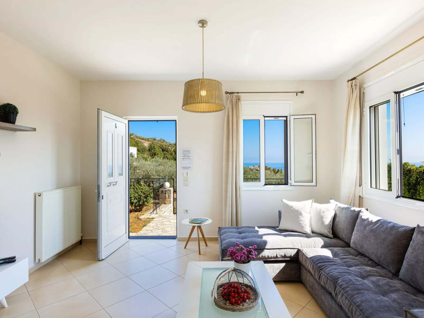 Familienfreundliche Villa mit privatem Pool und BBQ-Binnen