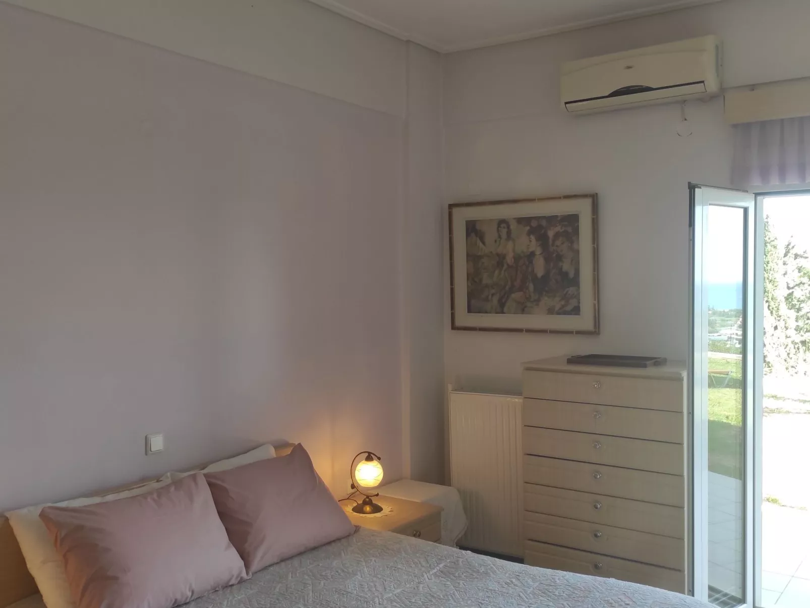 Sea Breeze Villa, atemberaubender Garten mit Meerblick-Binnen