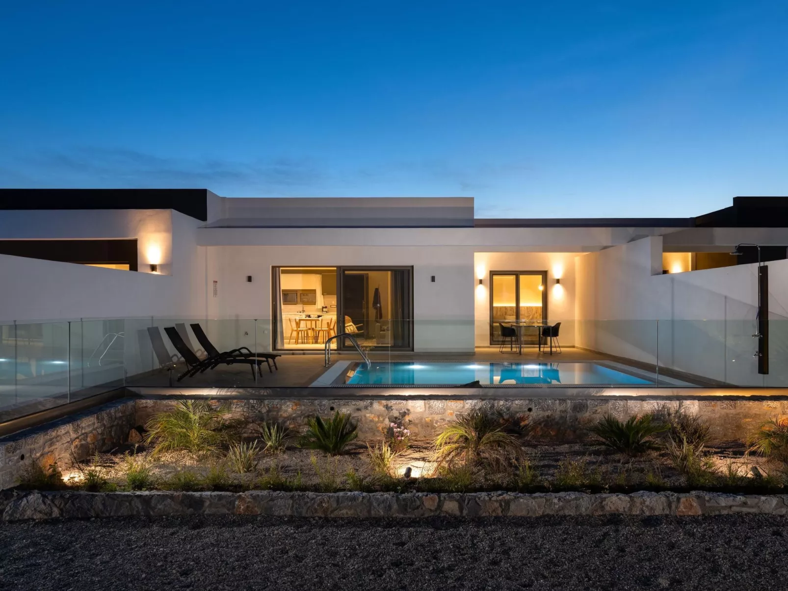 Schöne Feriensuite Eleni-Buiten