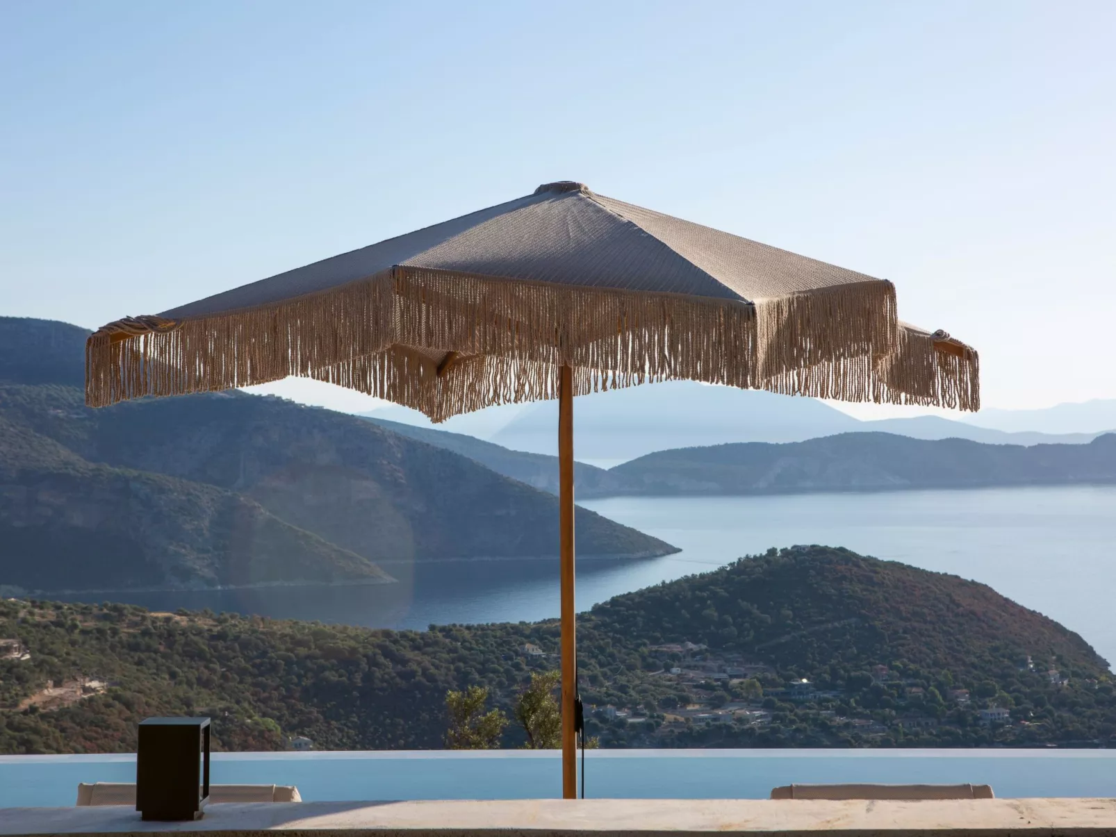 Ferienvilla "Yoni Villa" mit Infinity Pool-Buiten