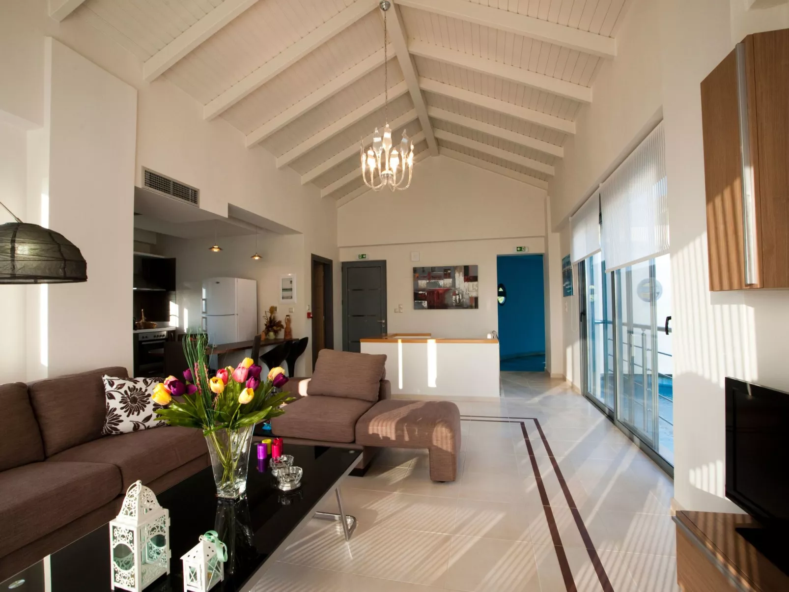 "Villa Pounentes" mit privatem Pool-Binnen