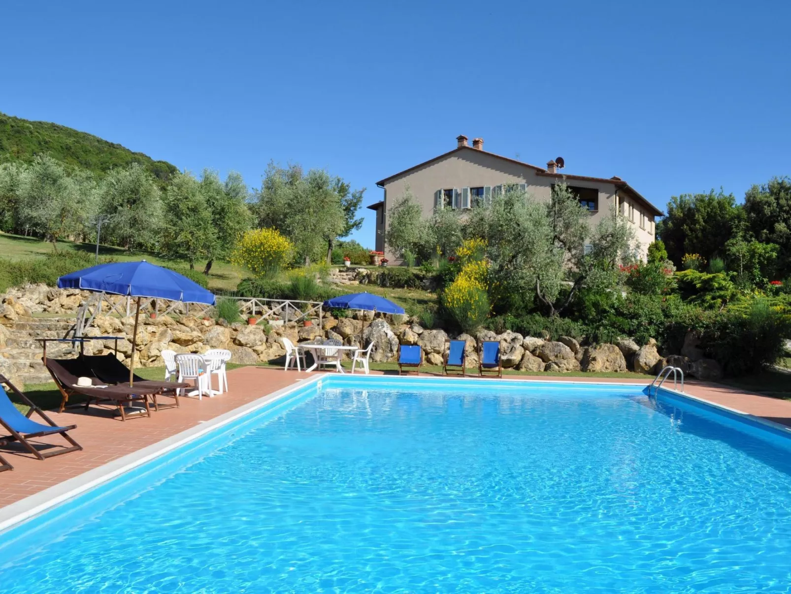 "Madonnino Quadri 8-Buiten