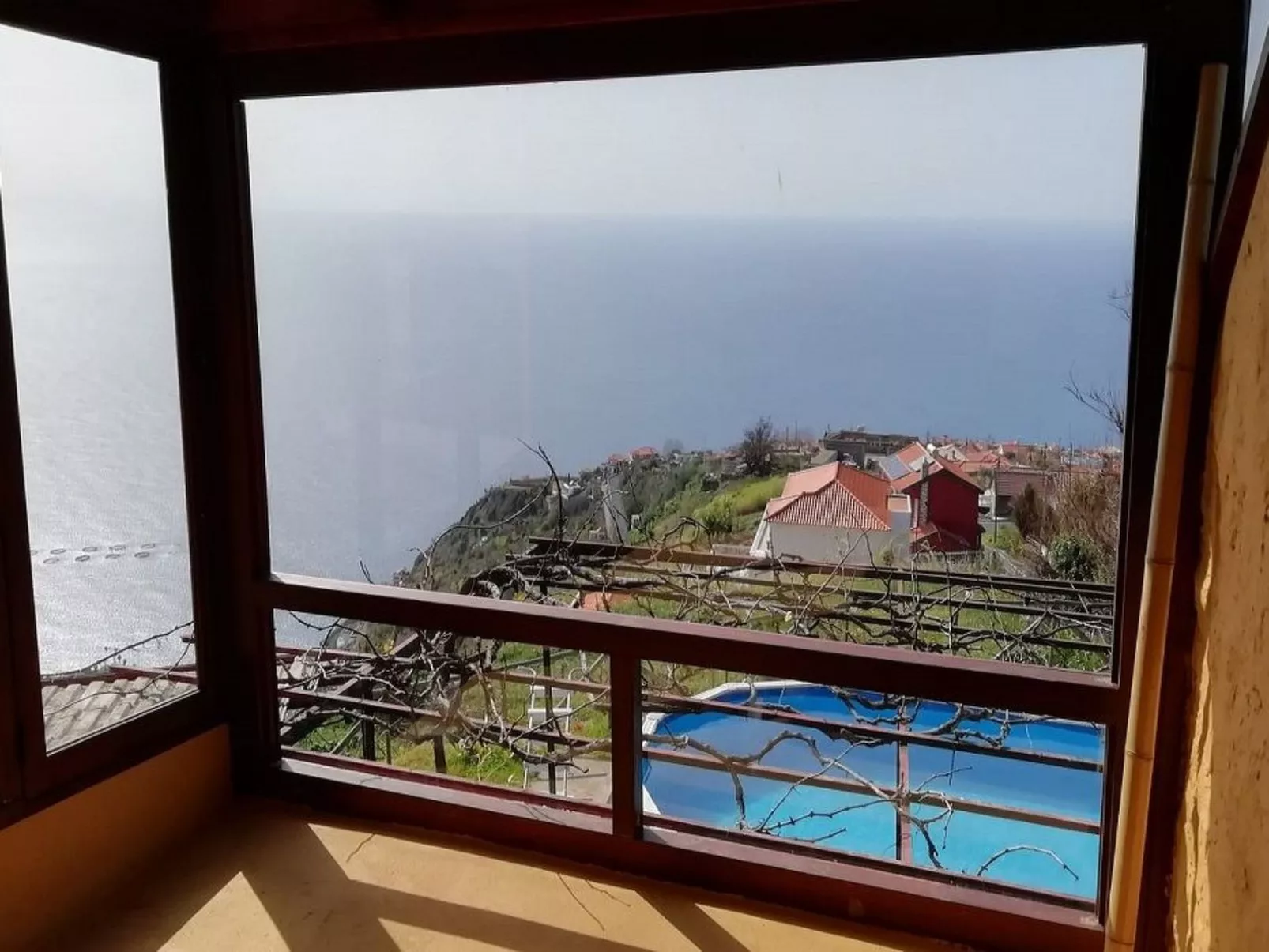 Haus in Arco Da Calheta mit Garten und Meerblick-Buiten