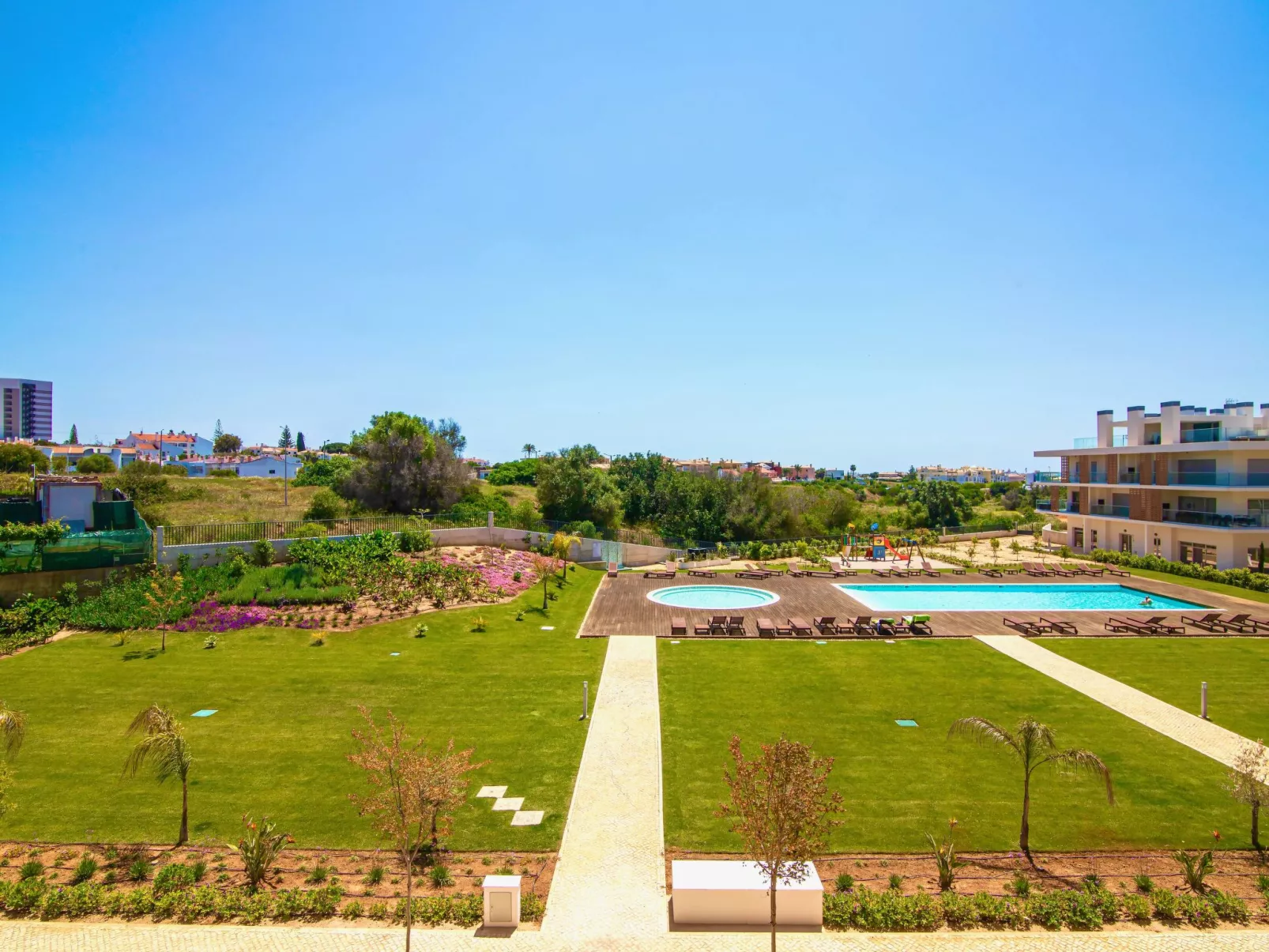 Marvell Design-Buiten